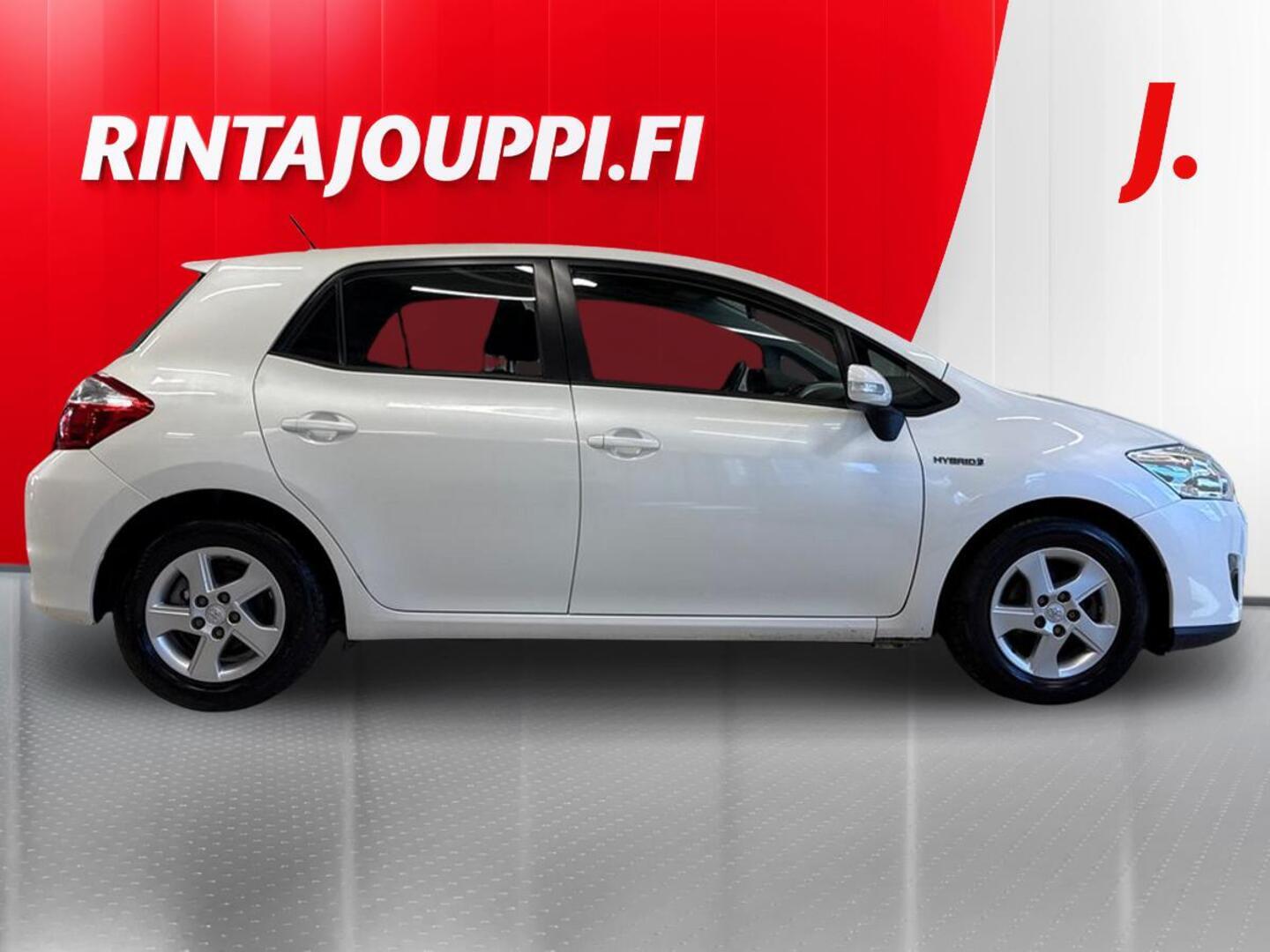 TOYOTA Auris 2010
