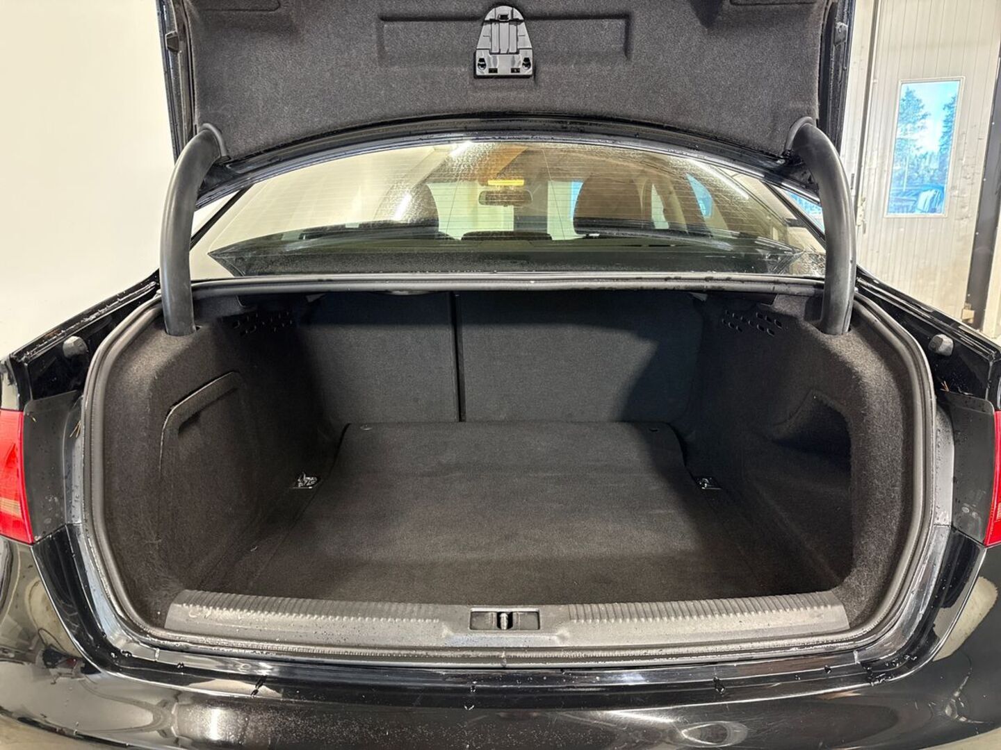 AUDI A4 2011