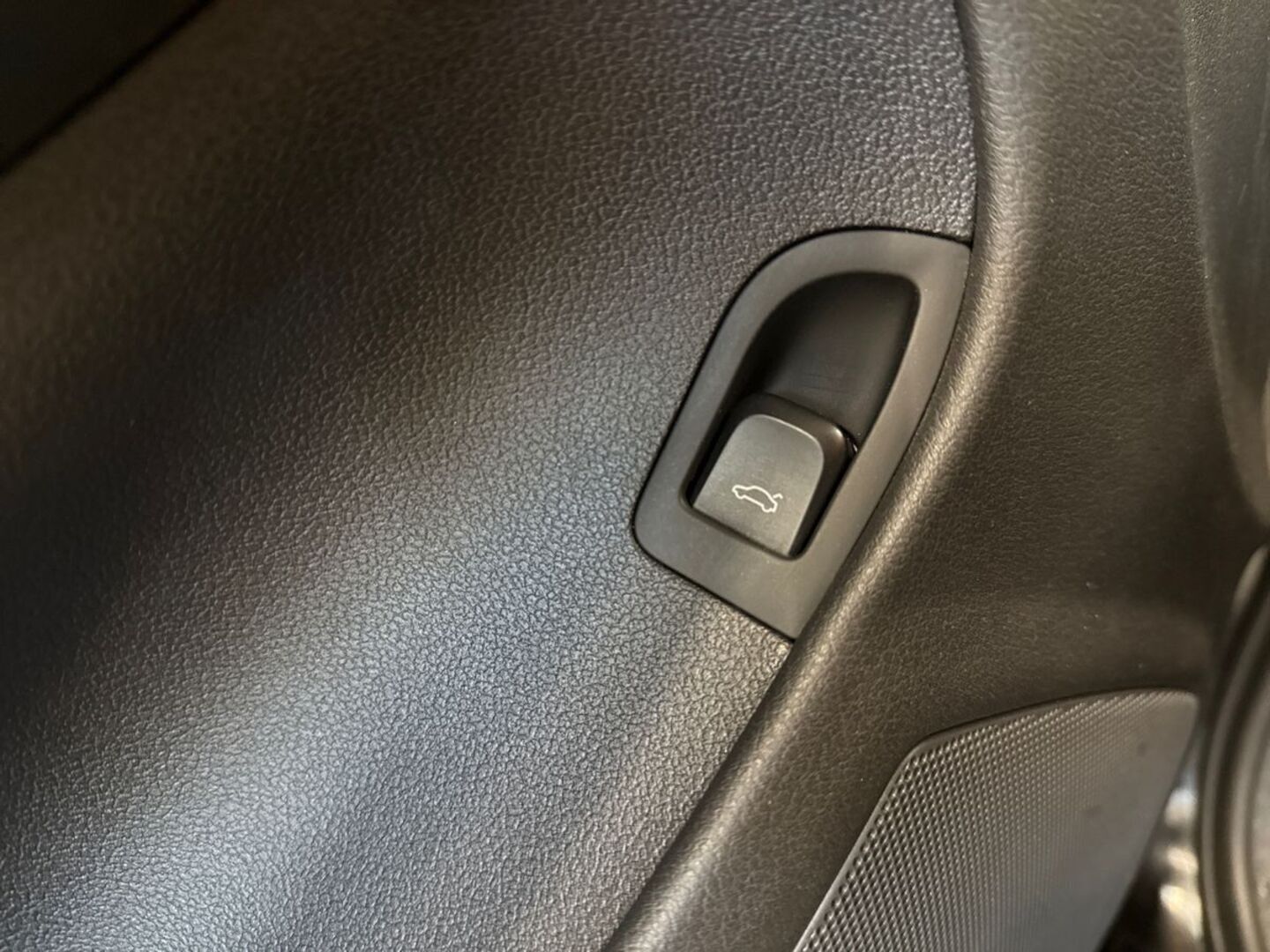 AUDI A4 2011