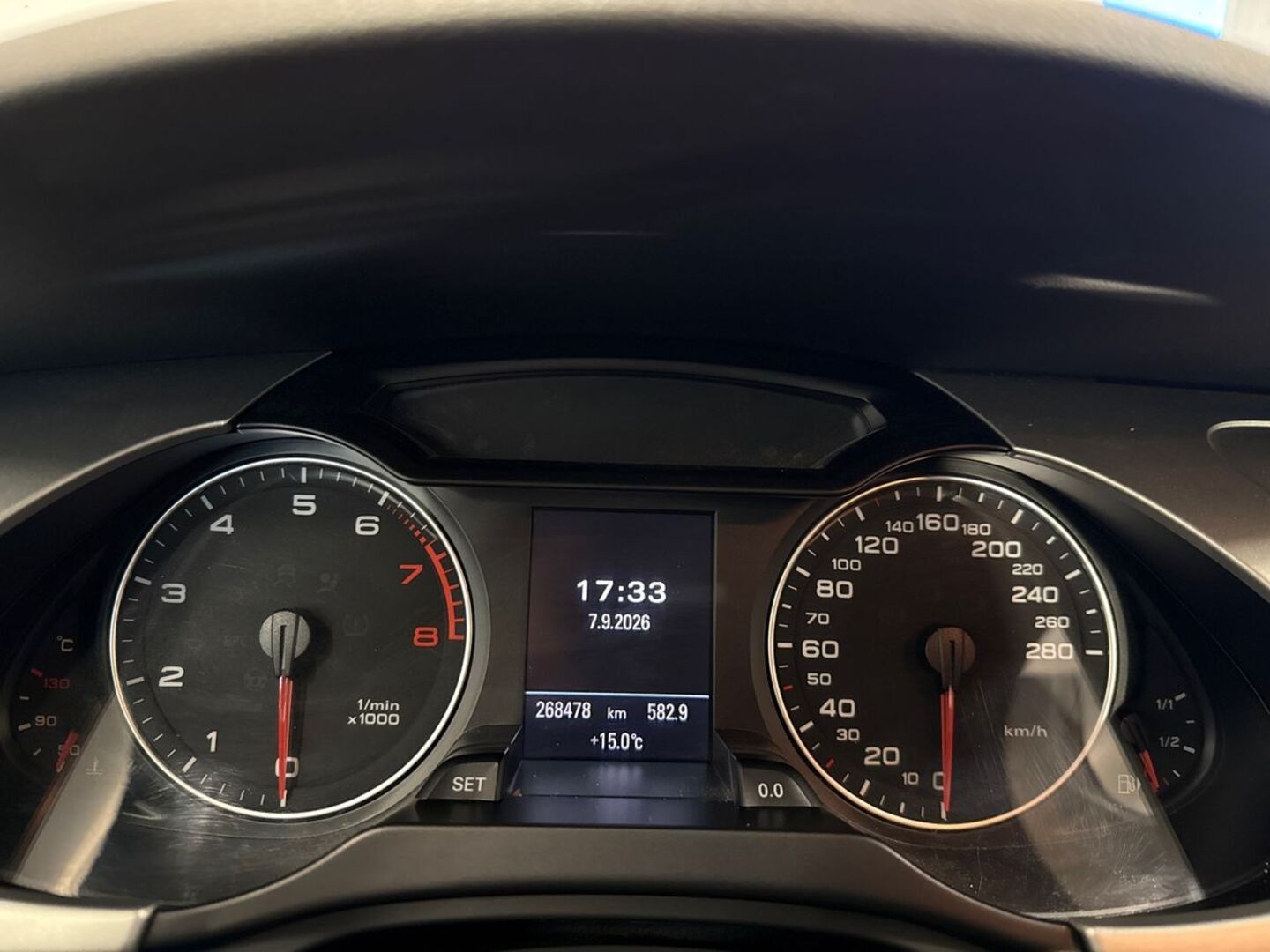 AUDI A4 2011