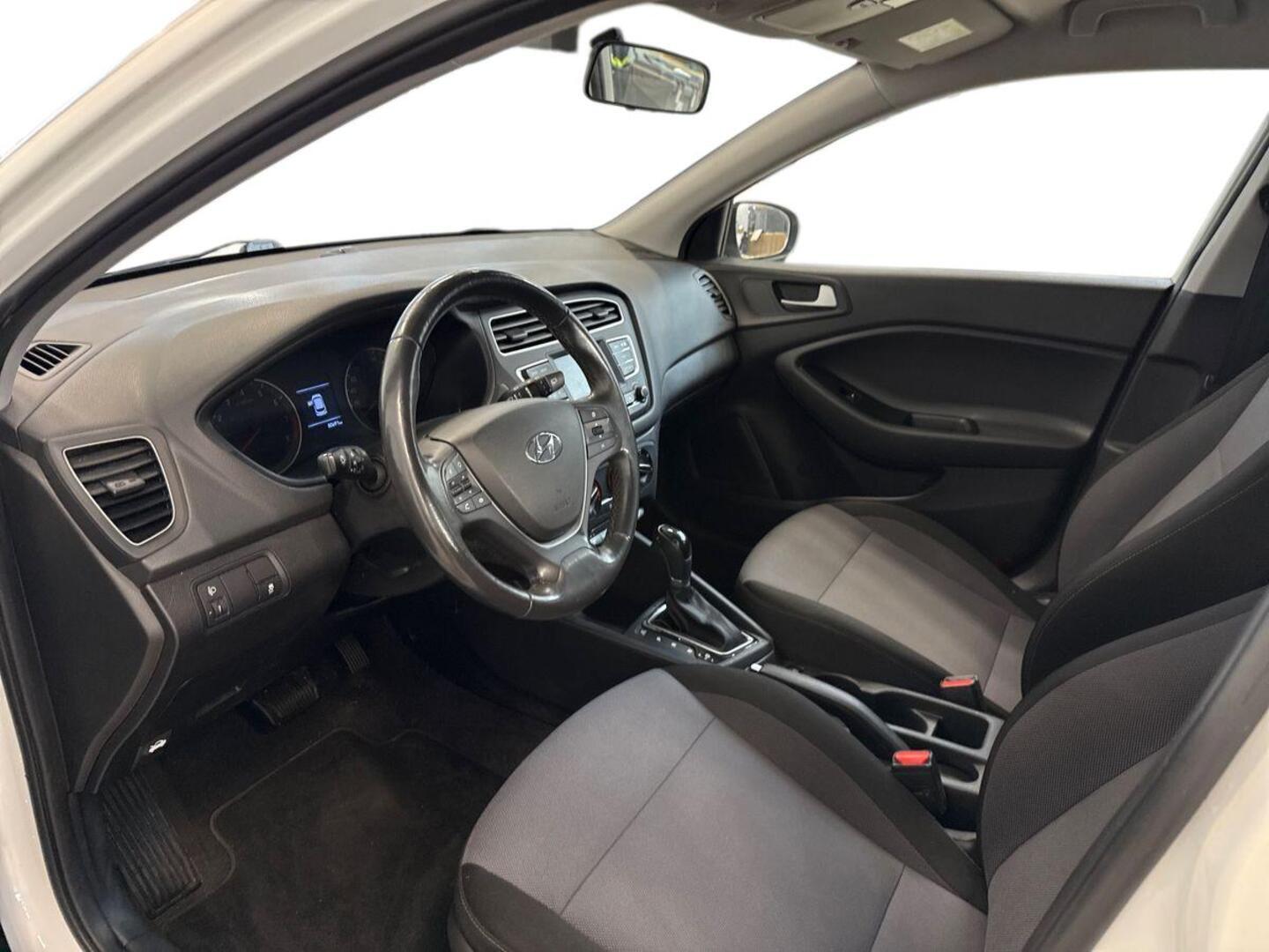 HYUNDAI i20 Hatchback 7