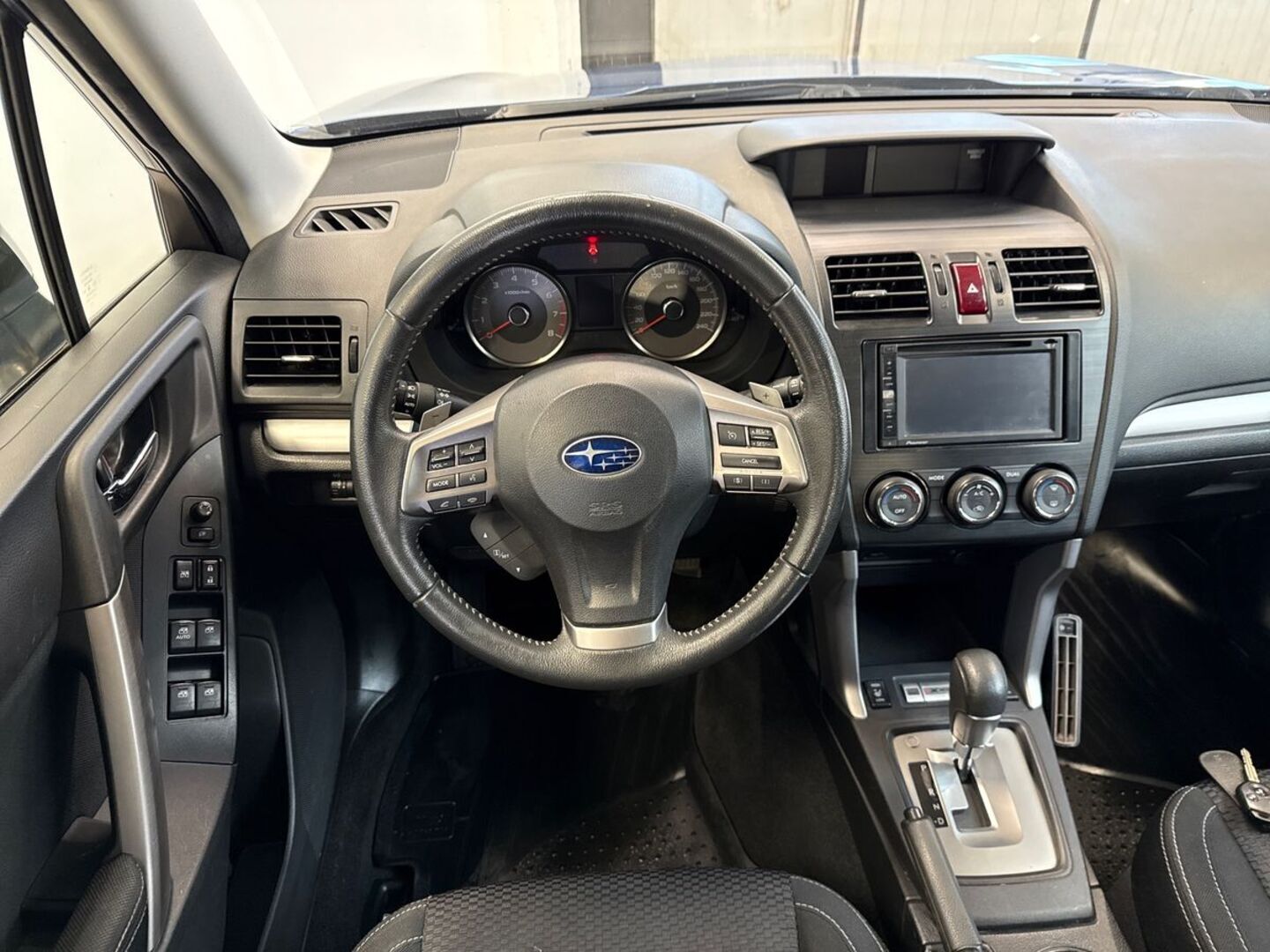 SUBARU Forester 2014