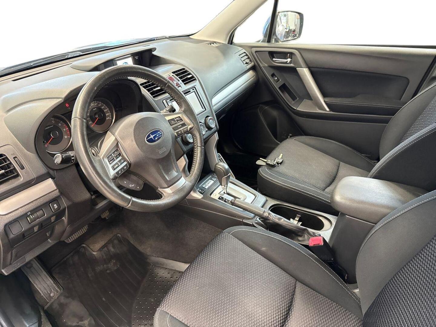 SUBARU Forester 2014