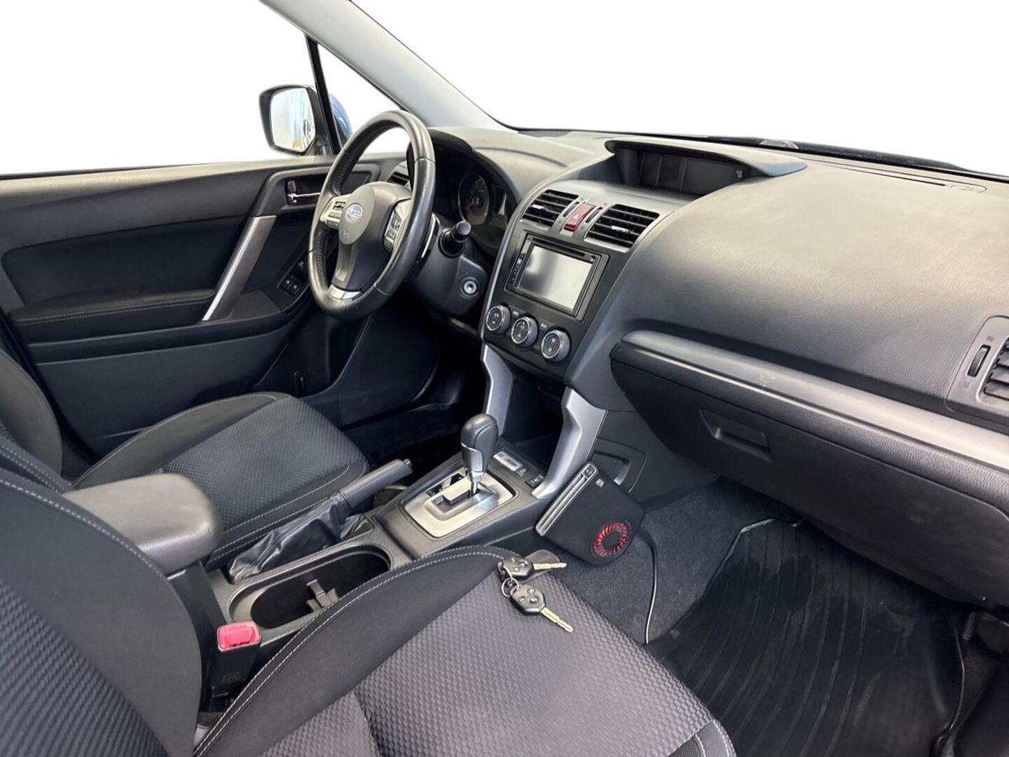 SUBARU Forester 2014