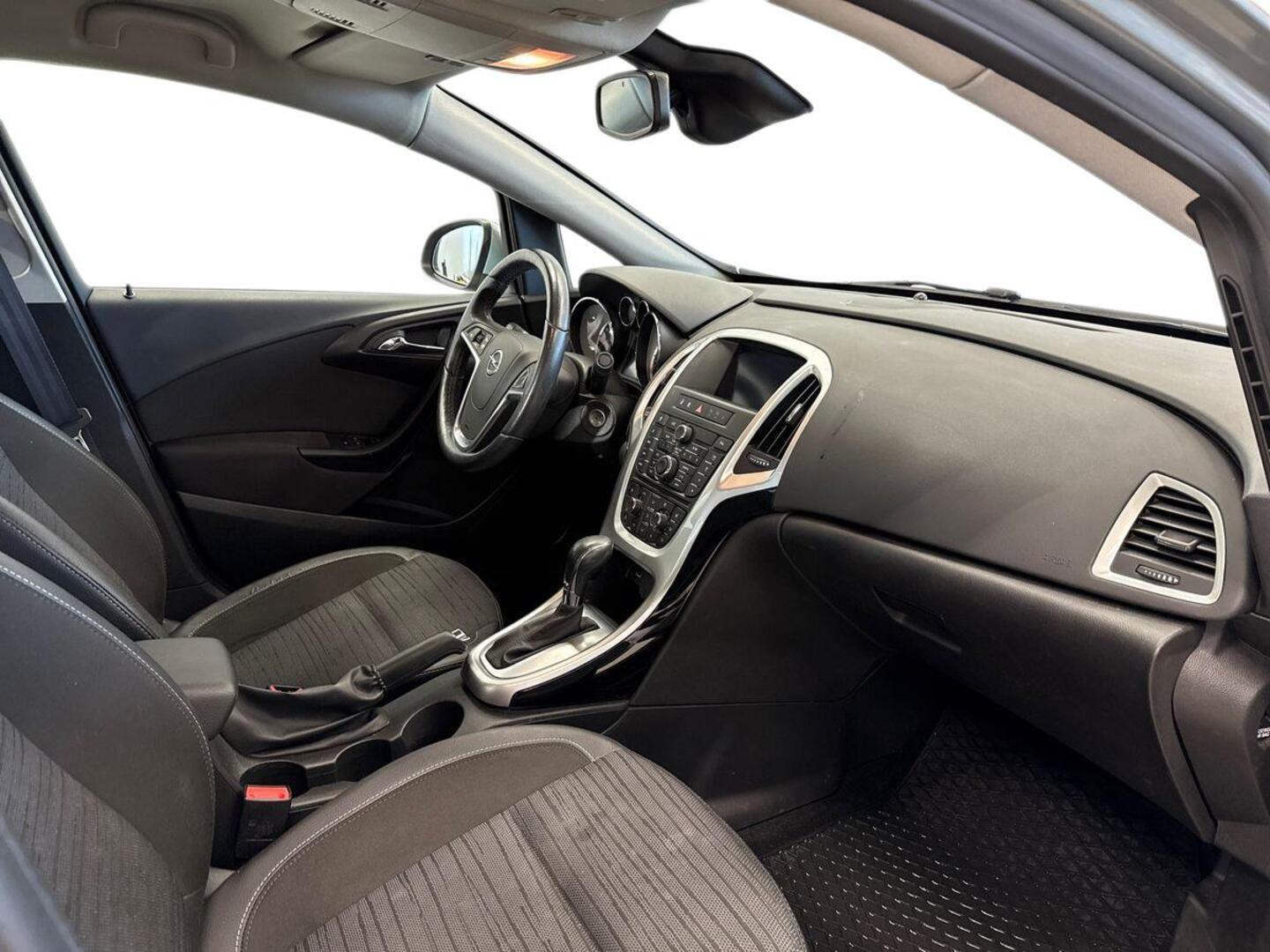 OPEL Astra 2015