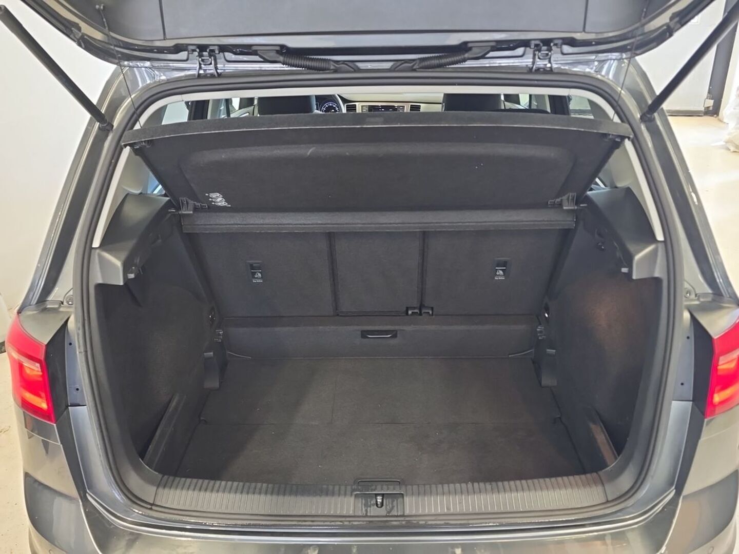 VOLKSWAGEN Golf Sportsvan 2017