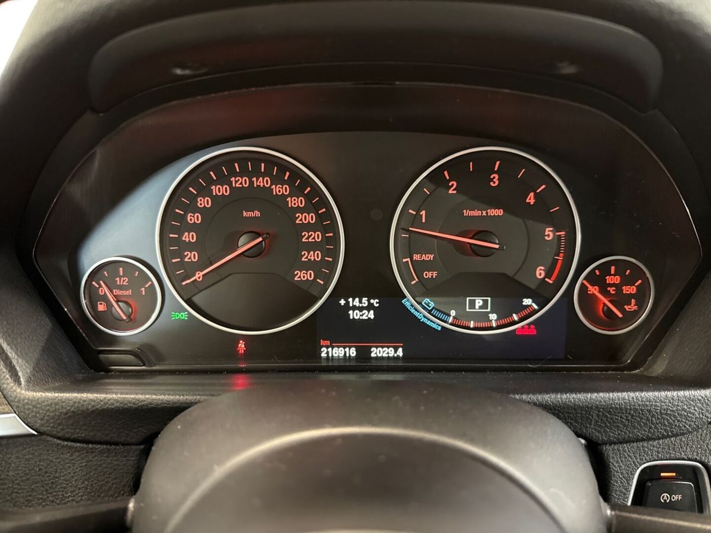 BMW 330 2013