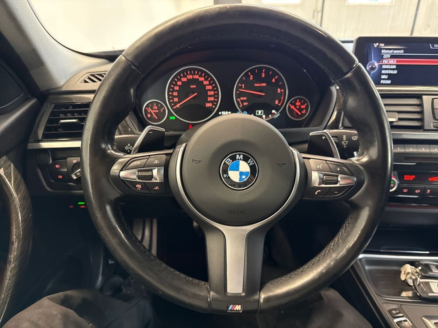 BMW 330 2013