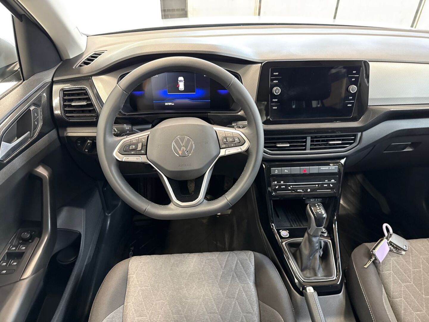 VOLKSWAGEN T-Cross 2025