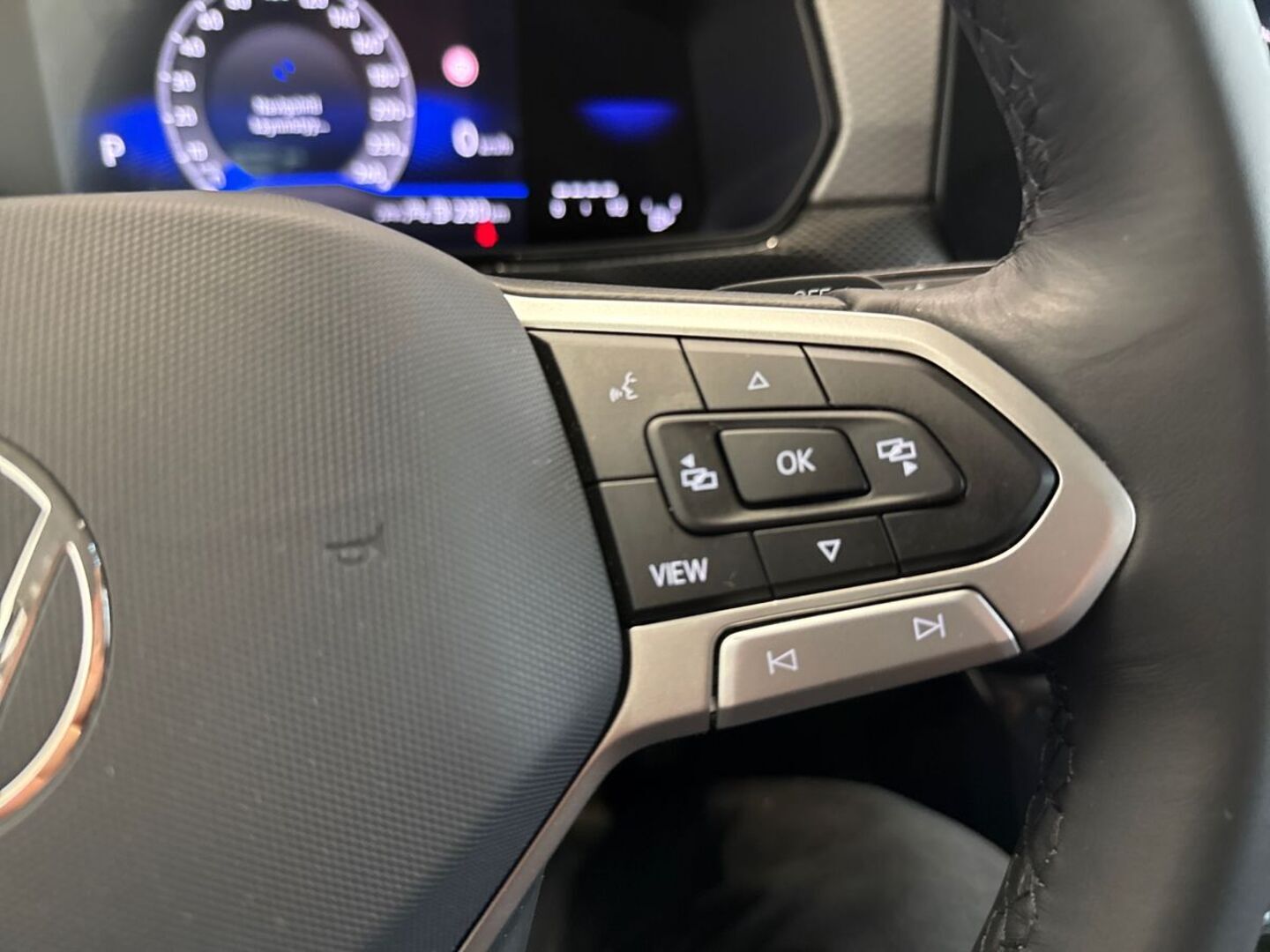VOLKSWAGEN T-Cross 2025