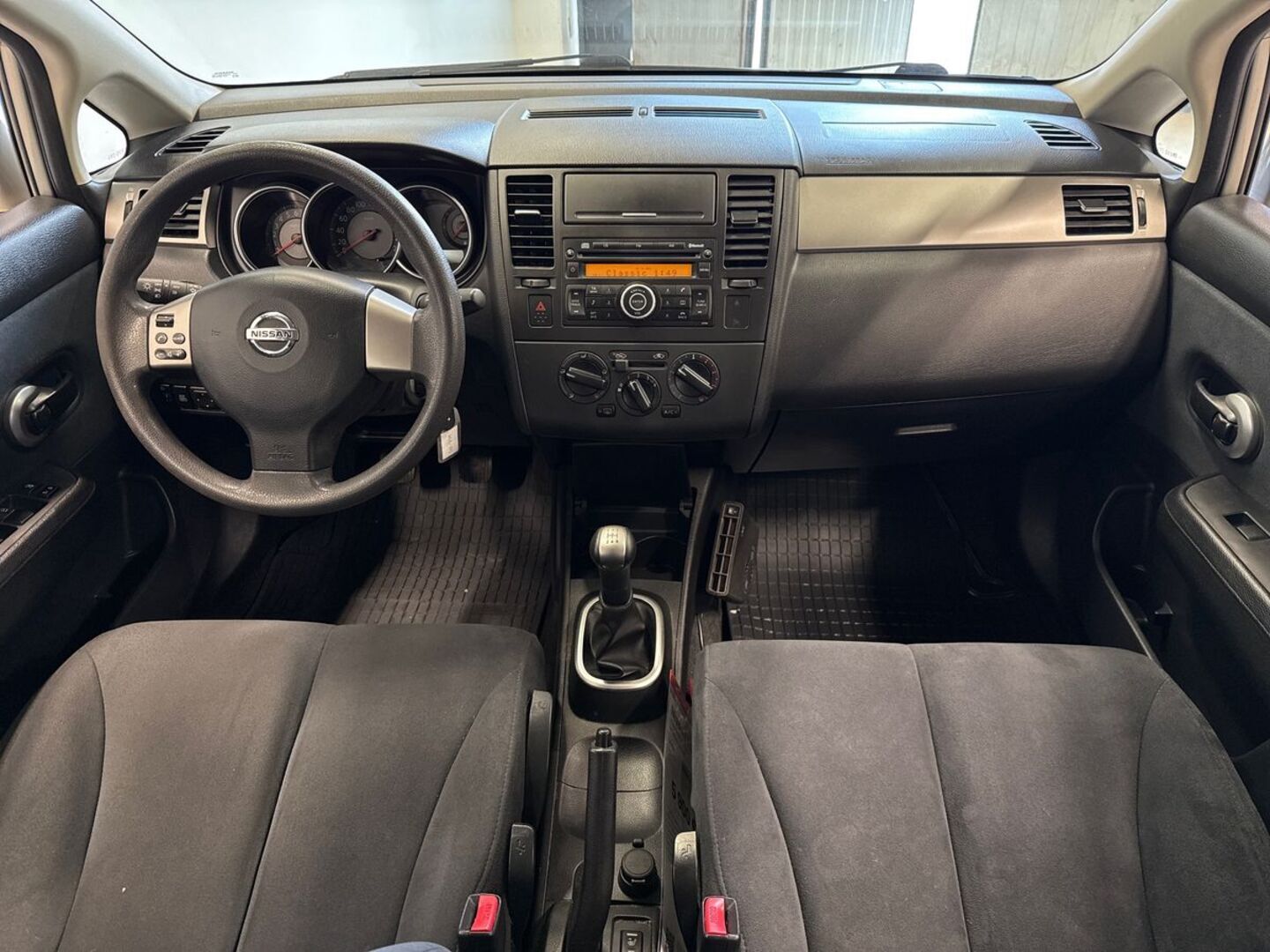 NISSAN Tiida 2008