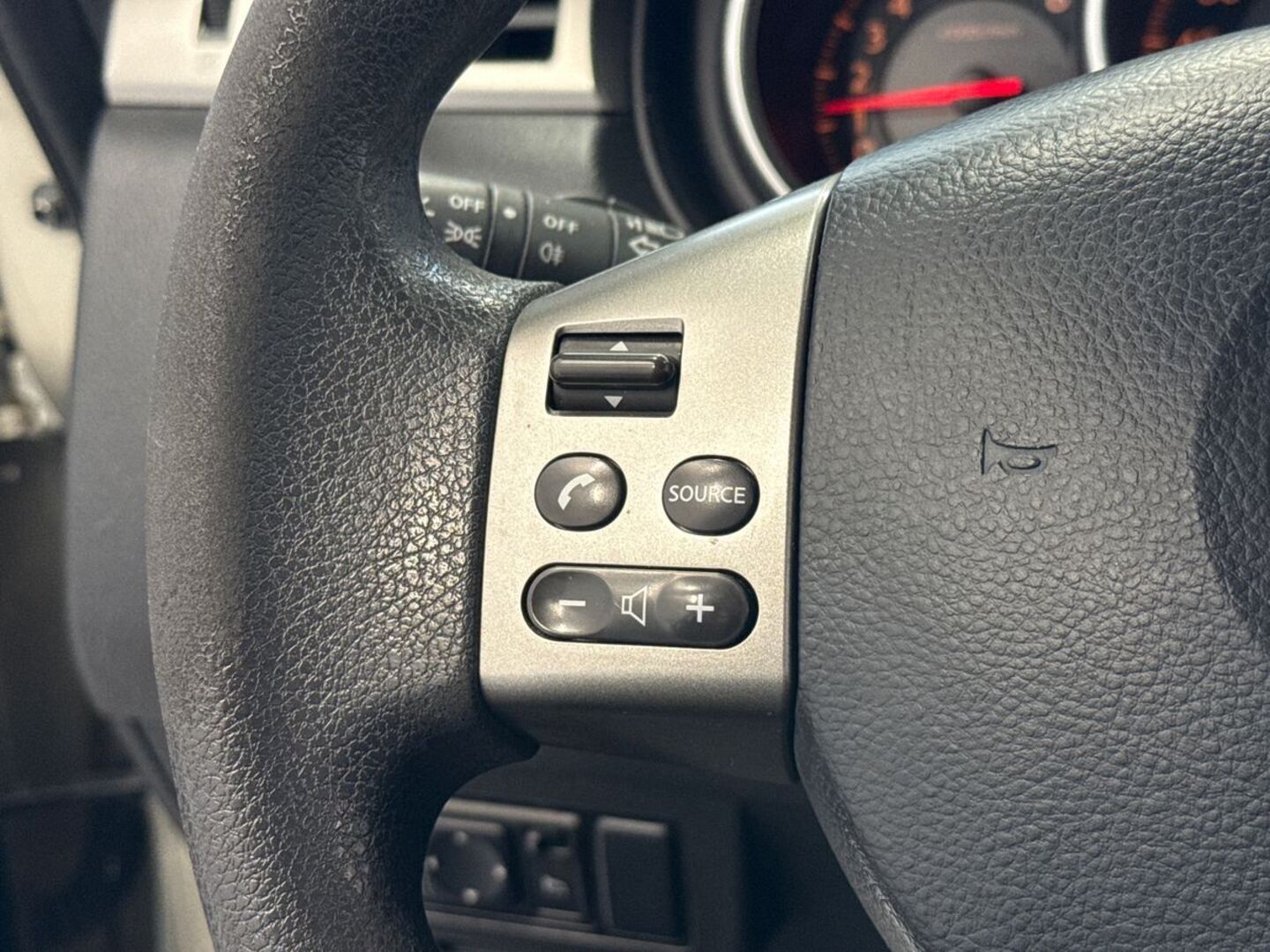 NISSAN Tiida 2008