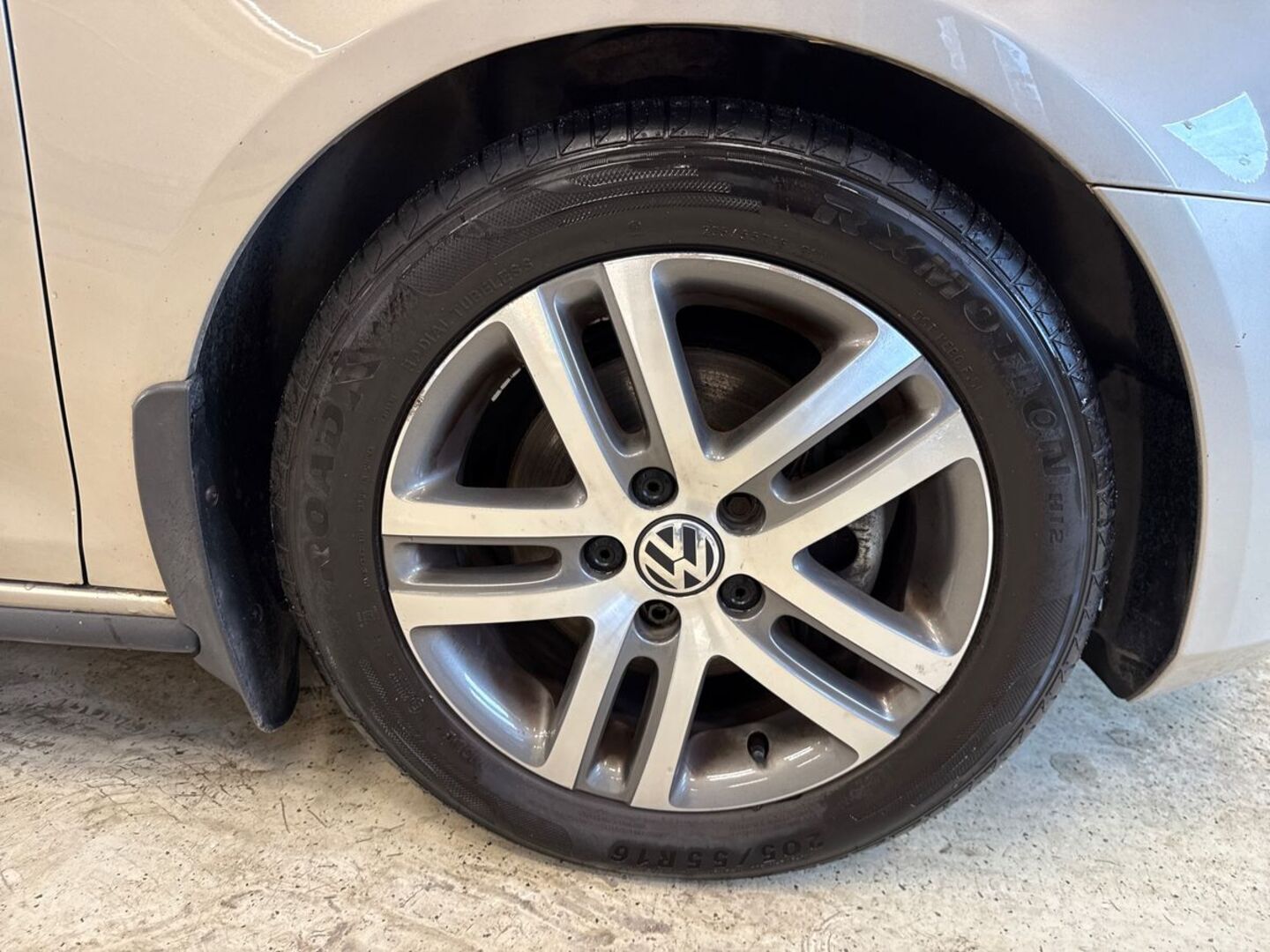 VOLKSWAGEN Golf 12