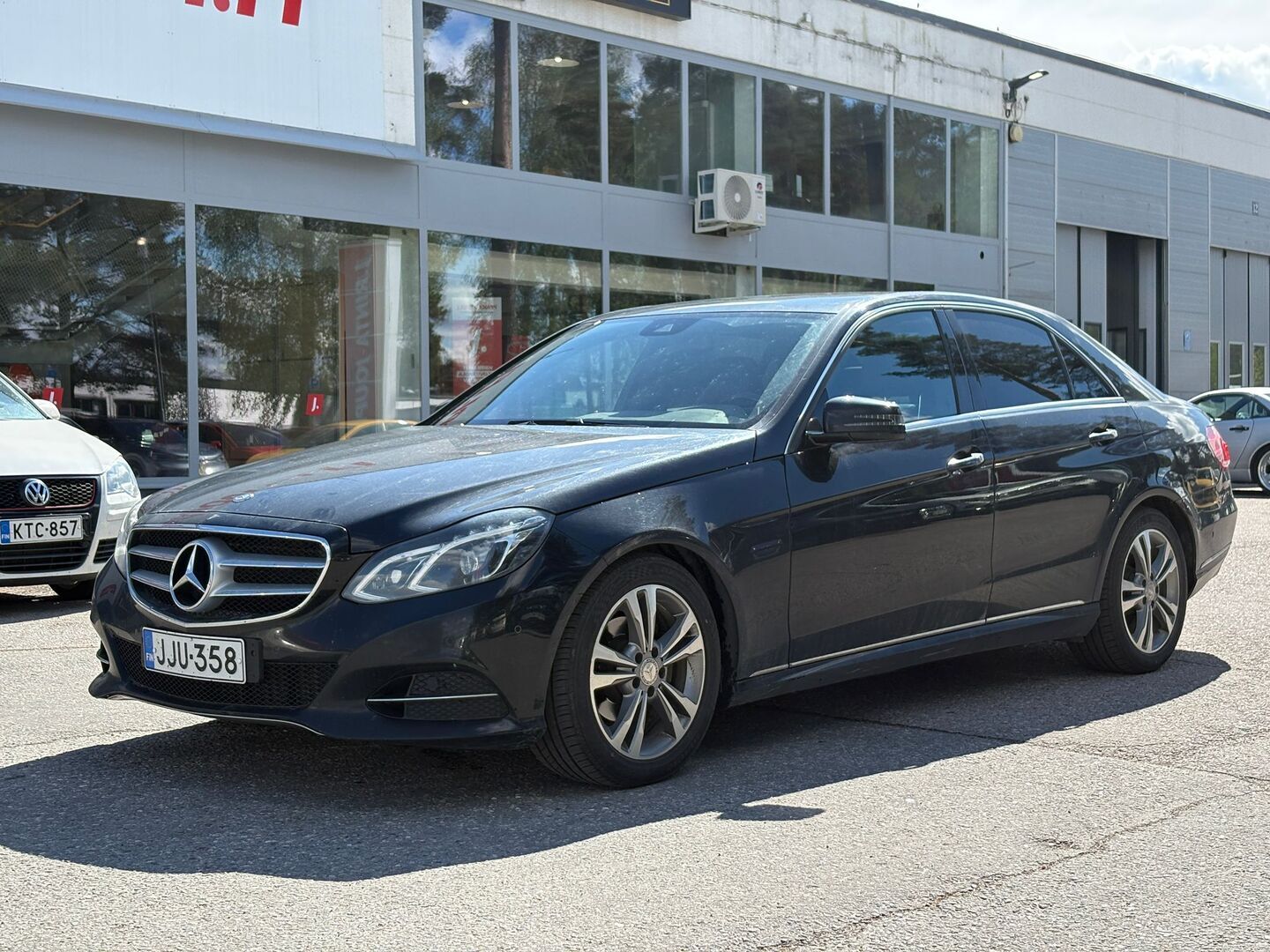 MERCEDES-BENZ E 2015