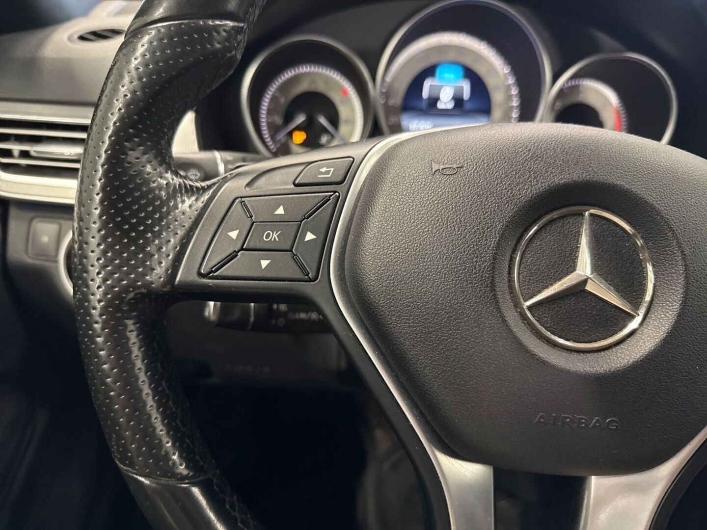 MERCEDES-BENZ E 14