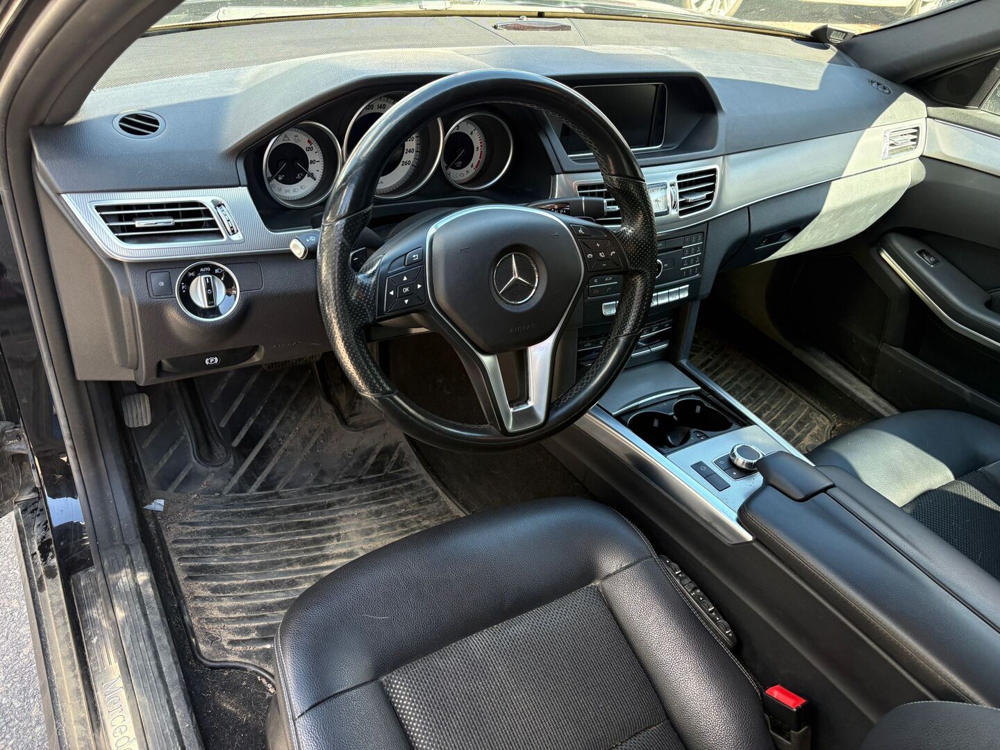 MERCEDES-BENZ E 2015