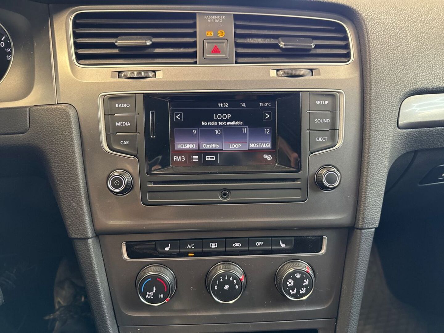 VOLKSWAGEN Golf 2015