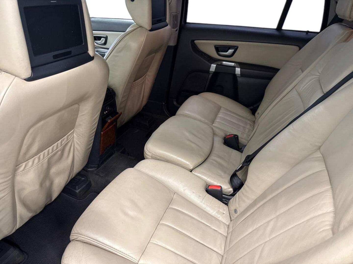 VOLVO XC90 2010