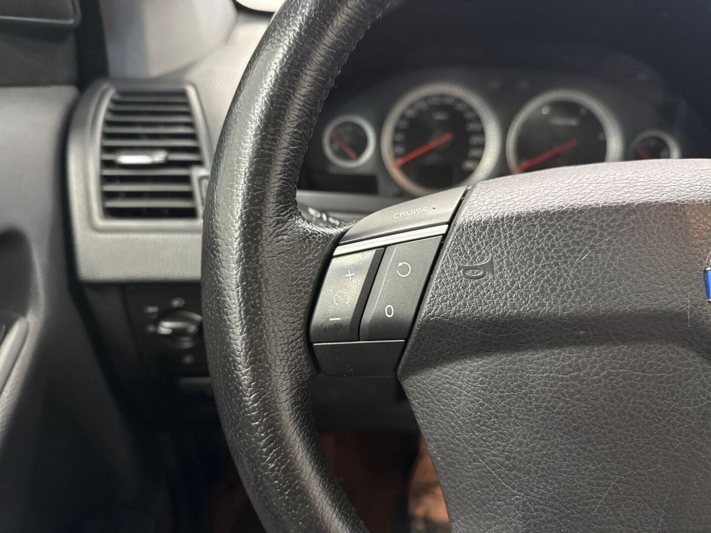 VOLVO XC90 2010