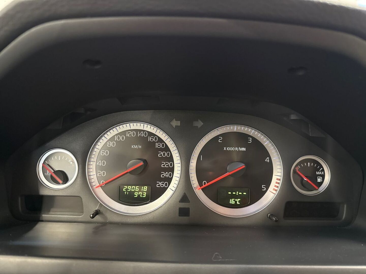 VOLVO XC90 2010