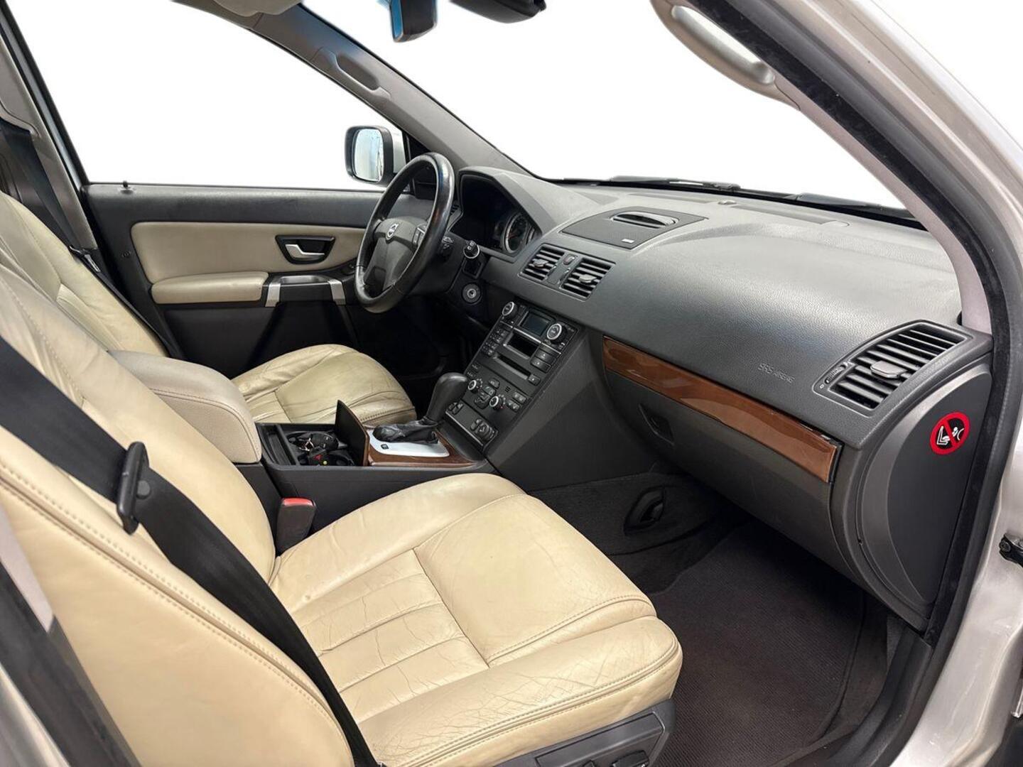 VOLVO XC90 2010