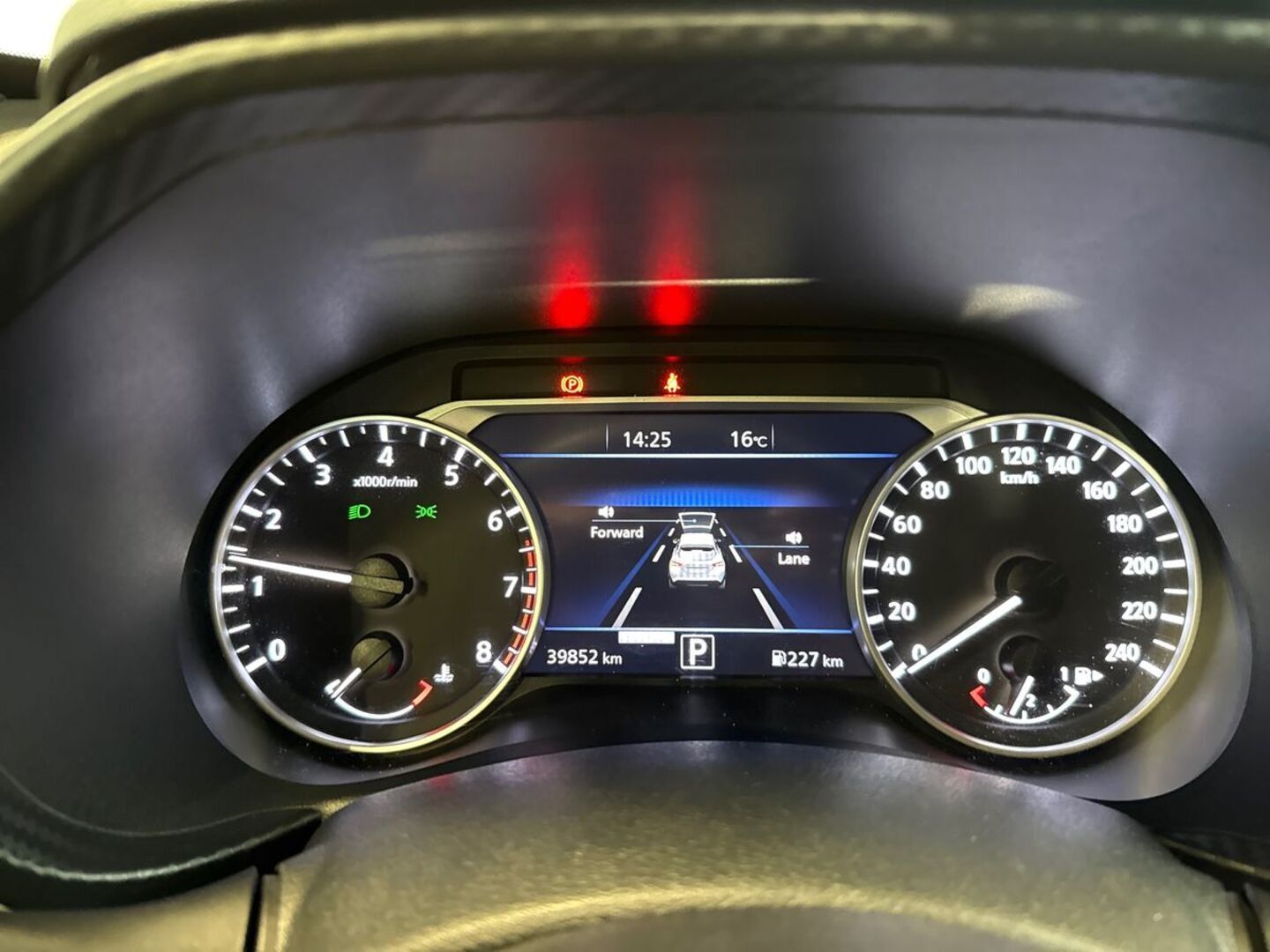 NISSAN Juke 18