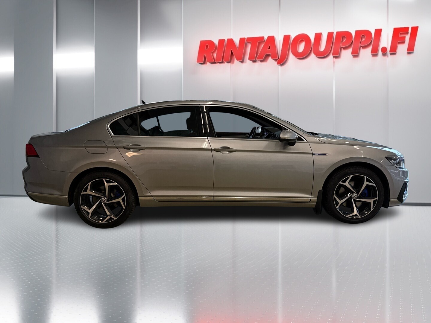 VOLKSWAGEN Passat 2020