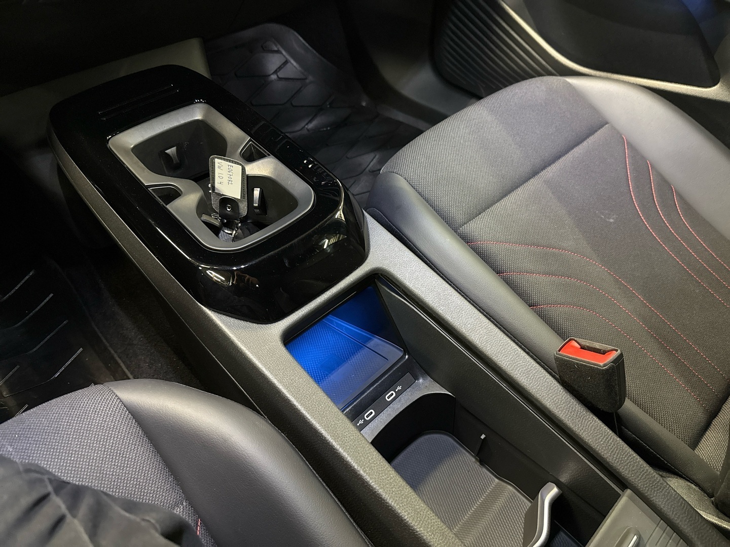 VOLKSWAGEN ID.4 2023