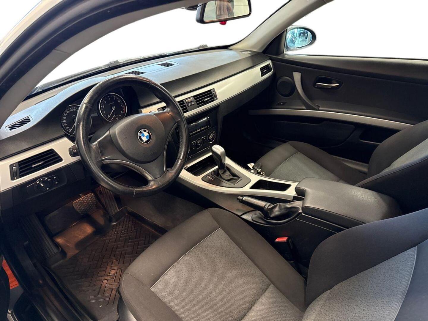 BMW 325 2007