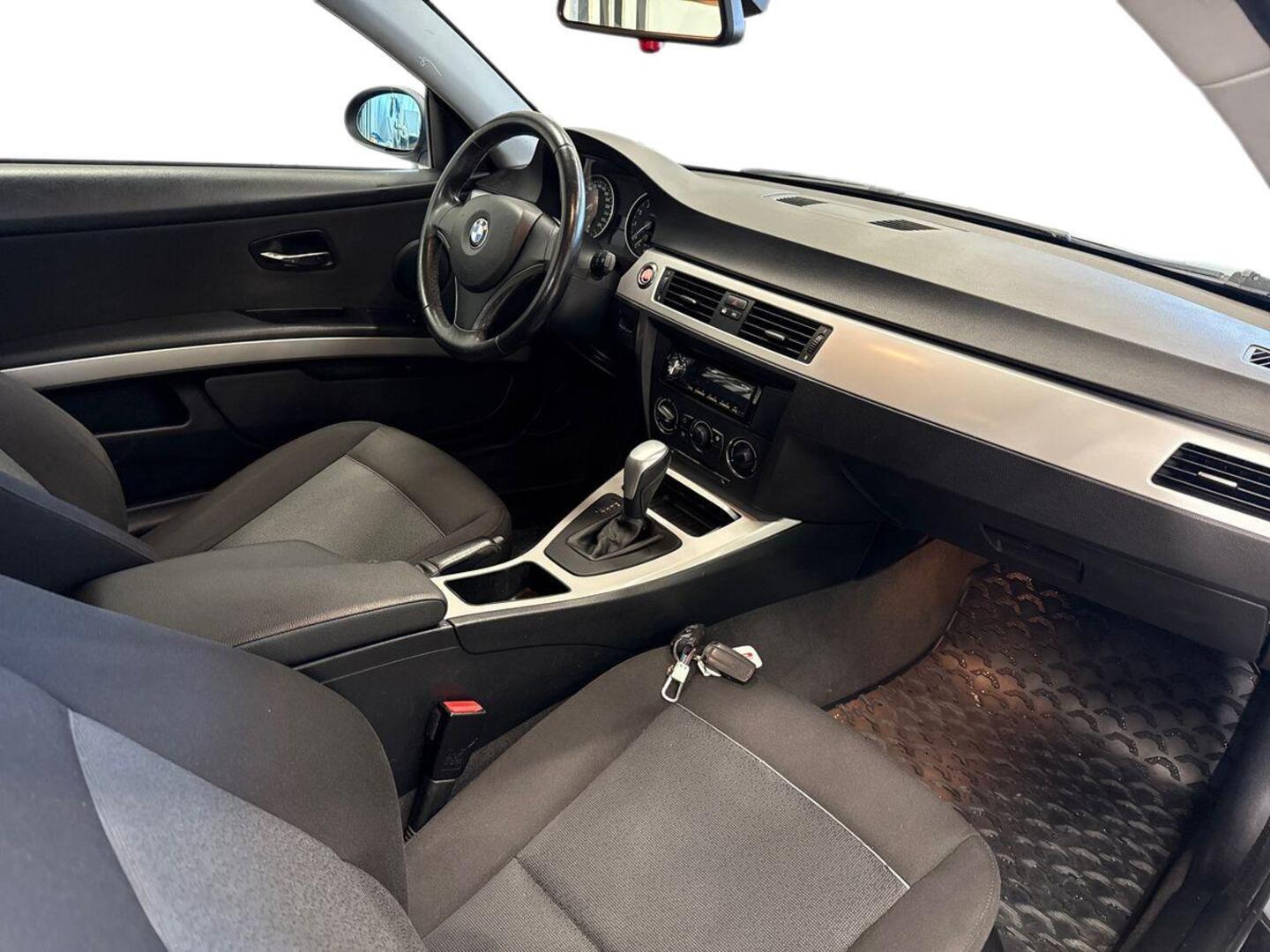 BMW 325 2007
