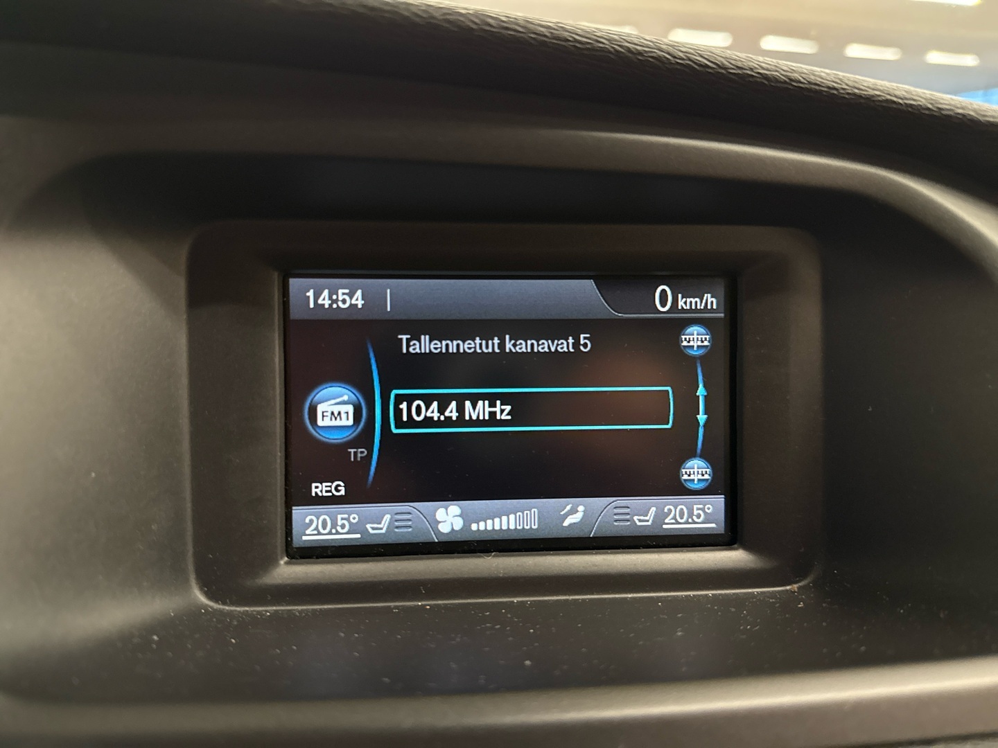 VOLVO V40 Cross Country 2018