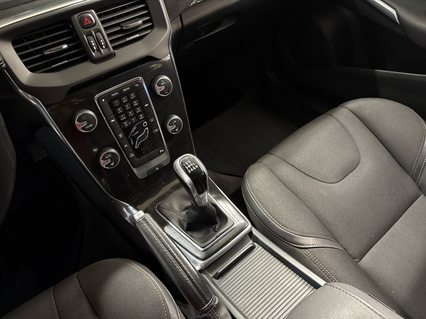 VOLVO V40 Cross Country 2018