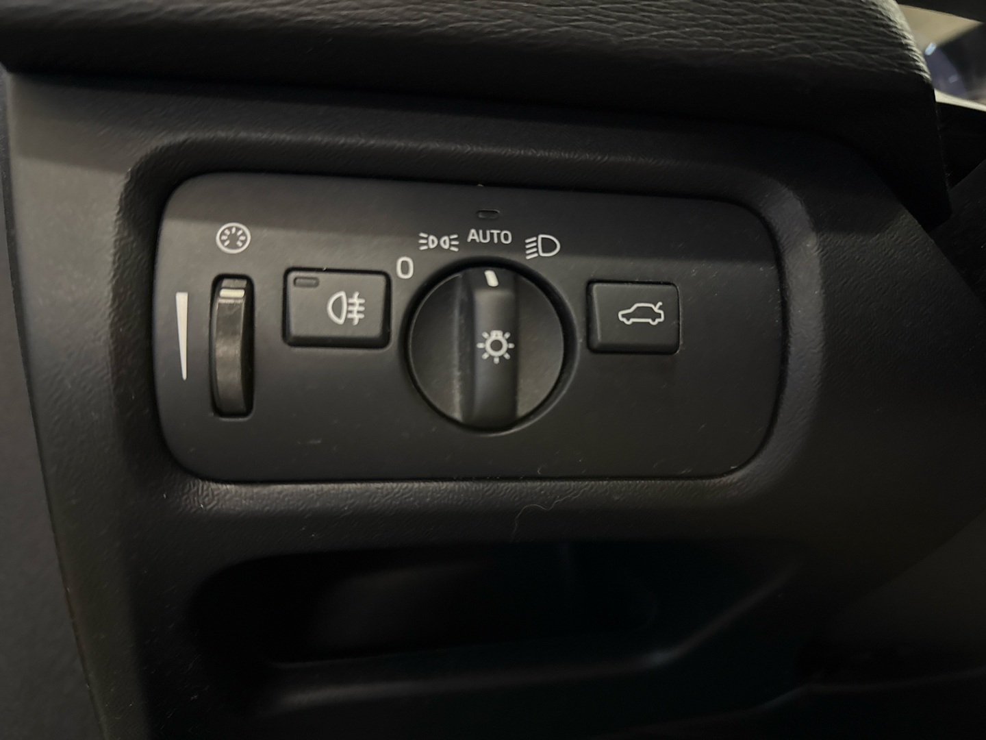 VOLVO V40 Cross Country 2018