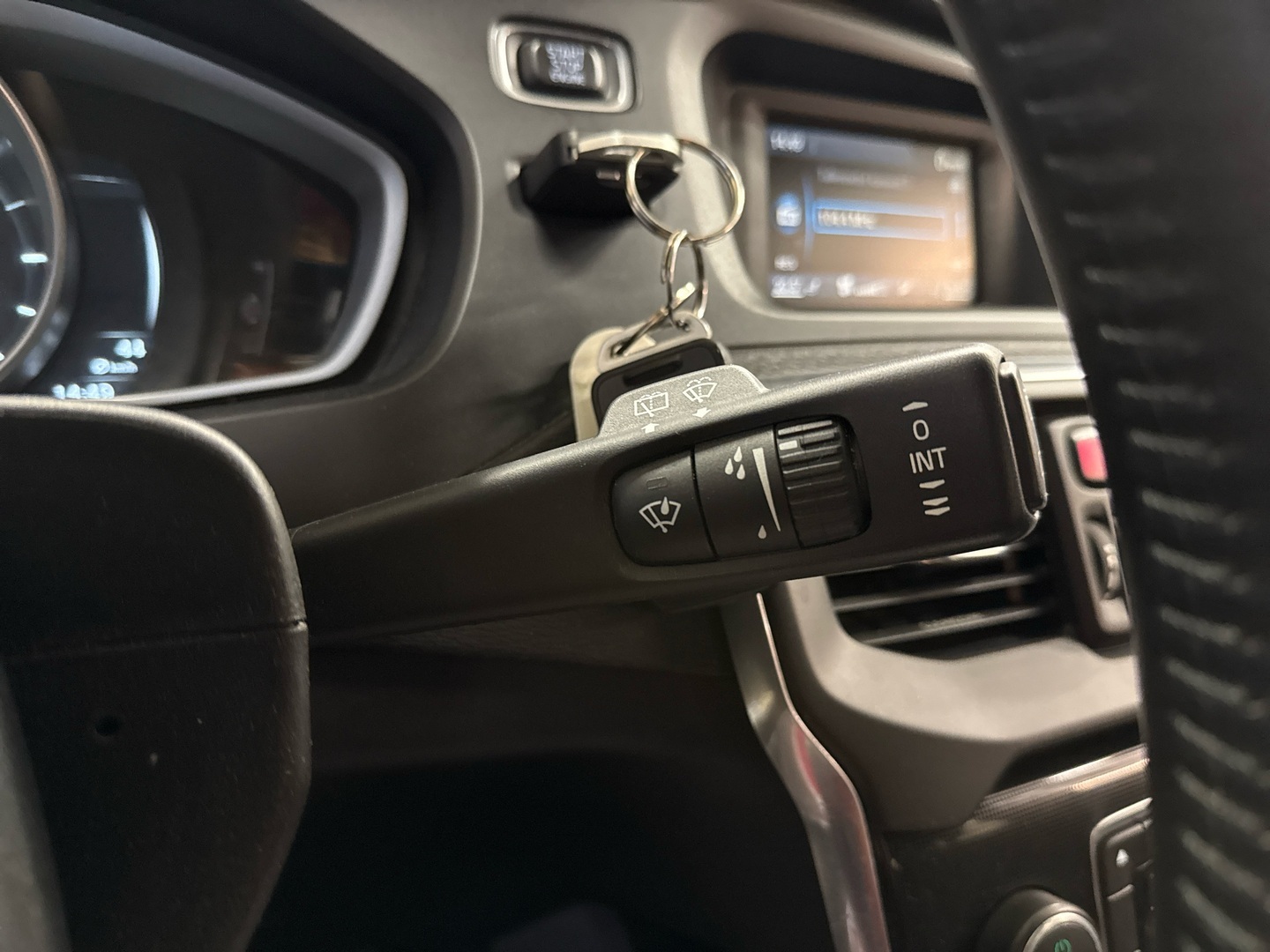 VOLVO V40 Cross Country 2018