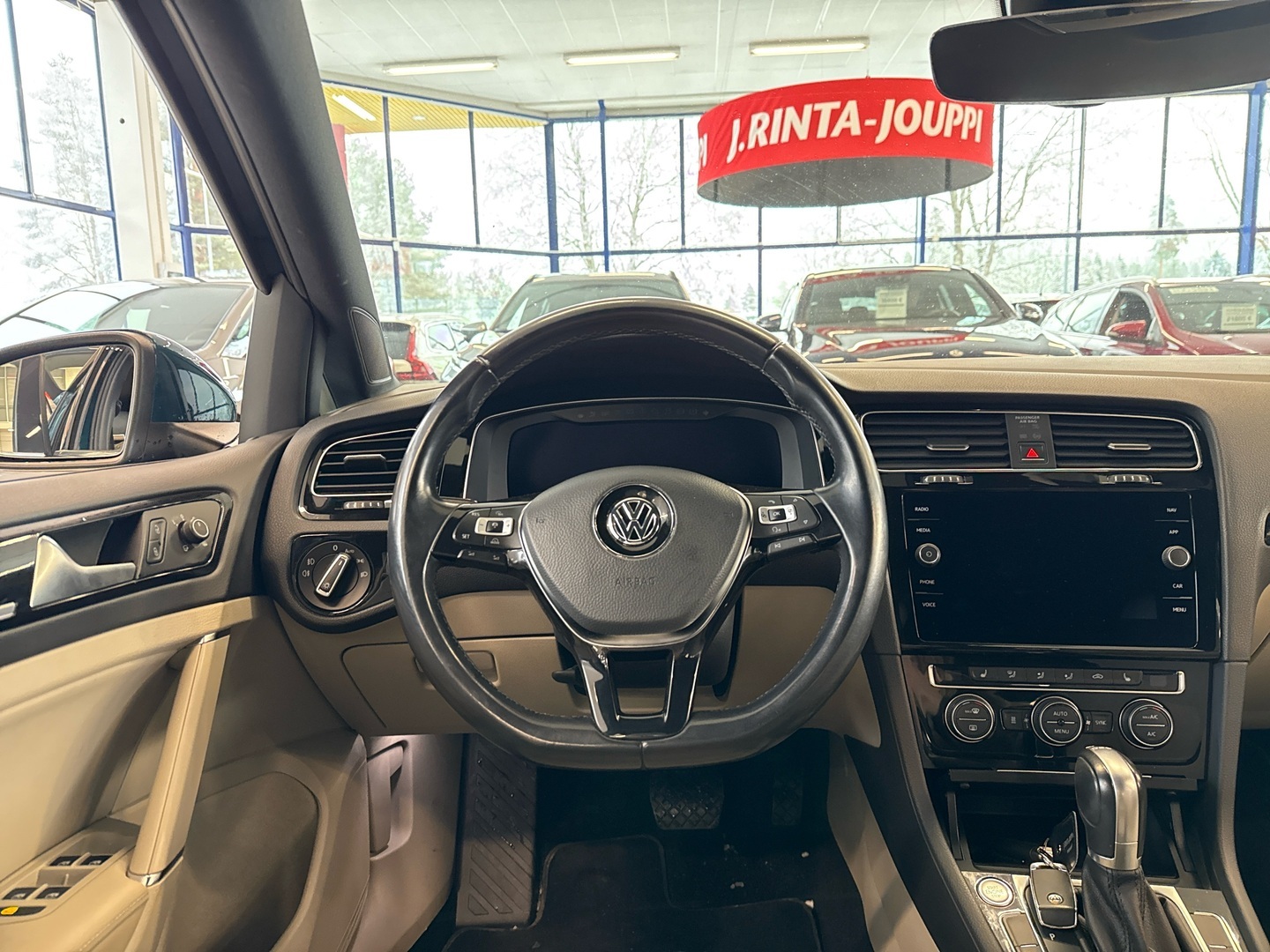 VOLKSWAGEN Golf 2018