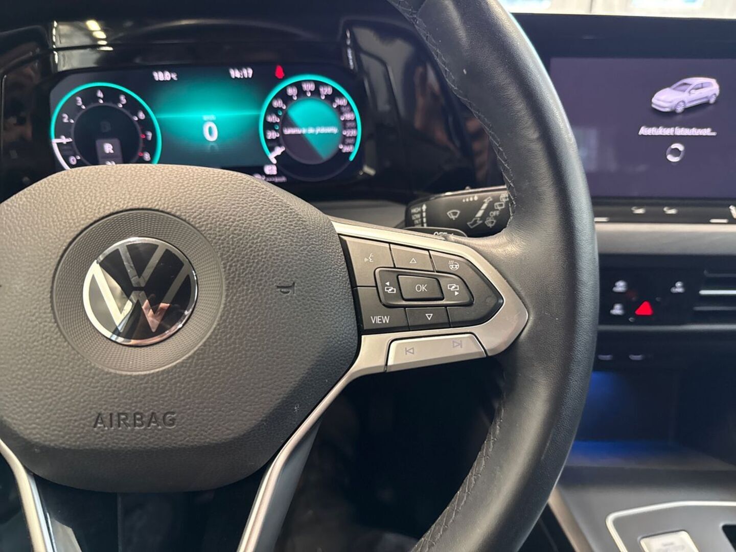 VOLKSWAGEN Golf 2022