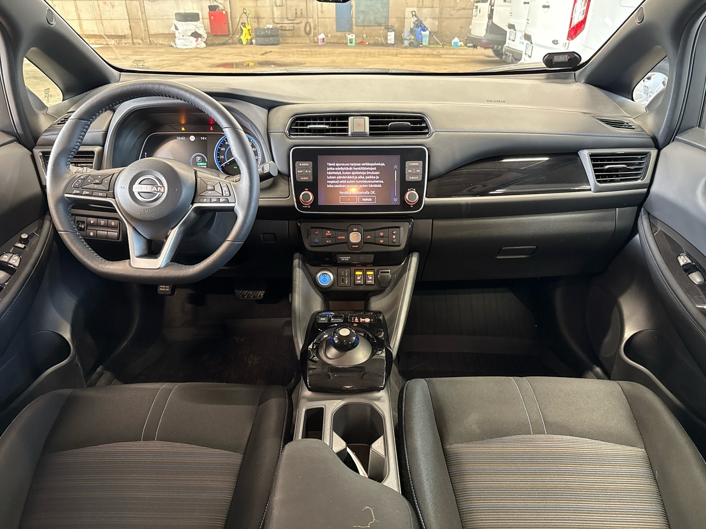 NISSAN Leaf 2023