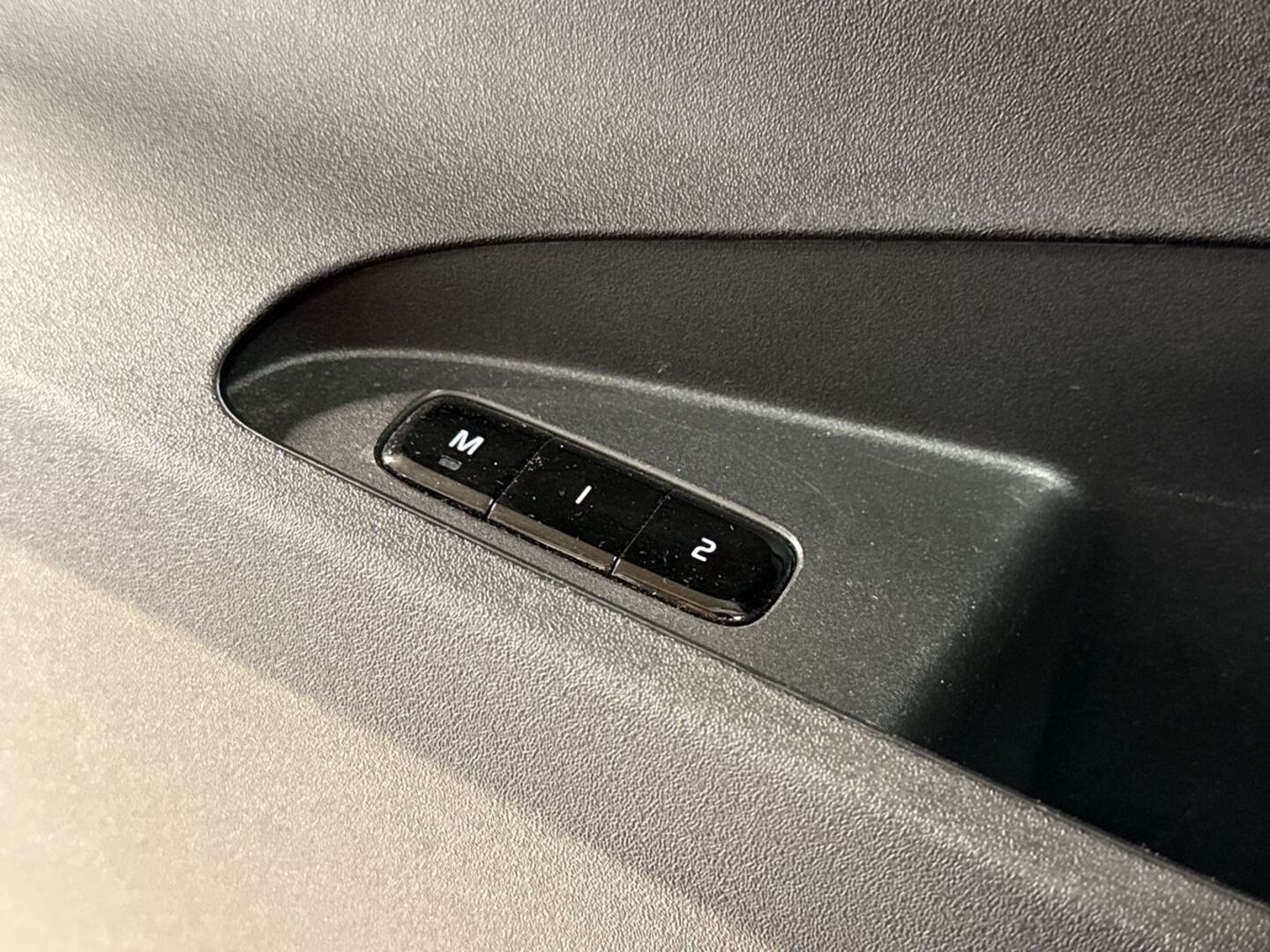 POLESTAR 2 2023