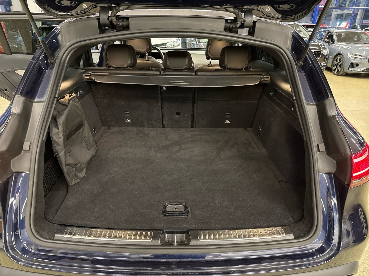 MERCEDES-BENZ EQC 2020