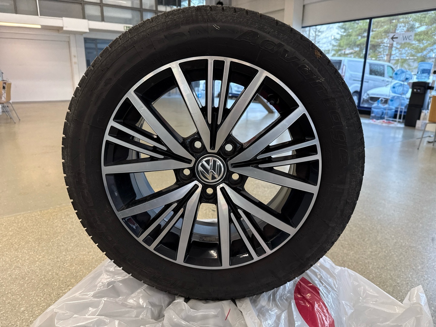 VOLKSWAGEN Golf 2016