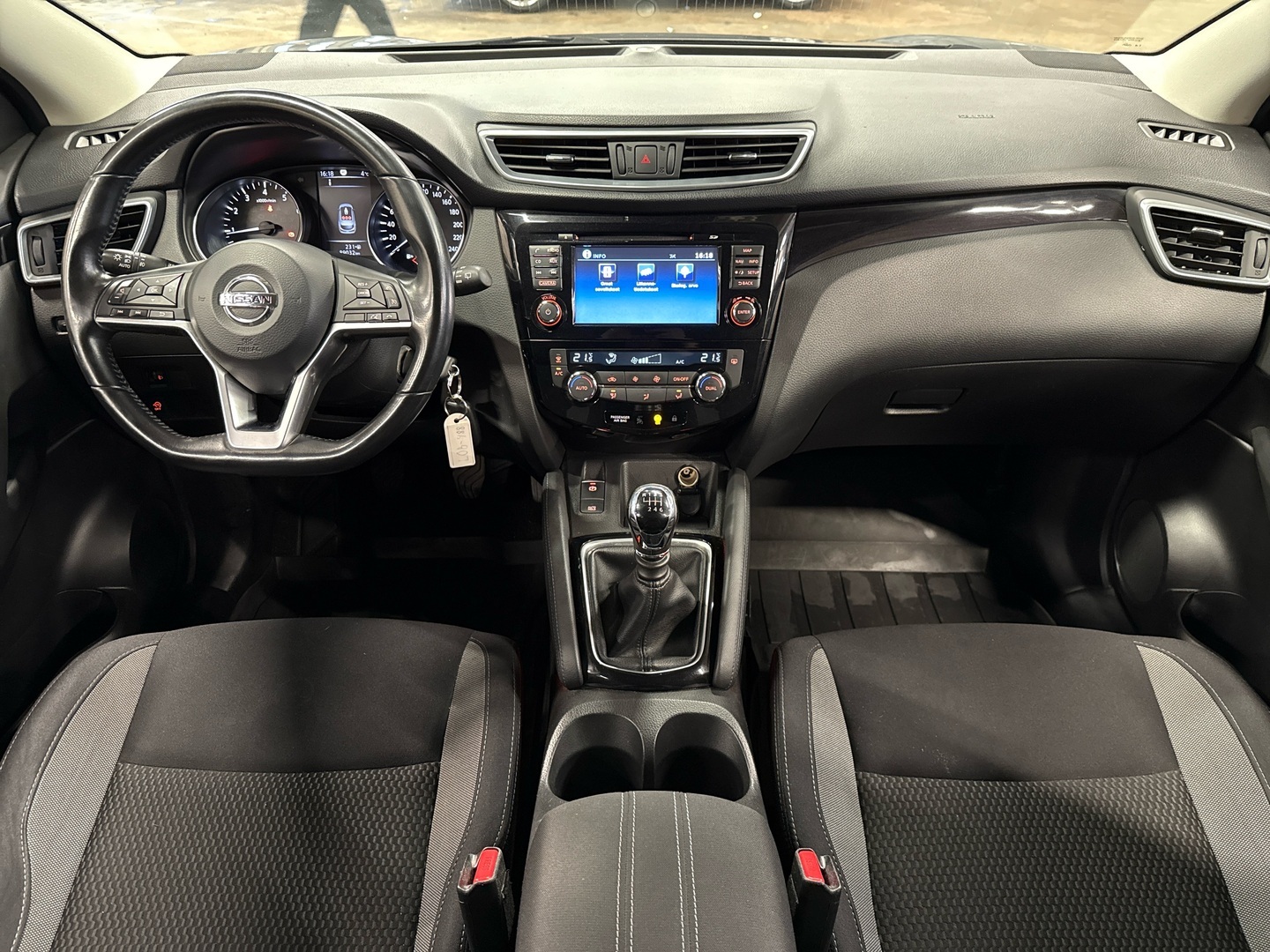 NISSAN Qashqai 2018