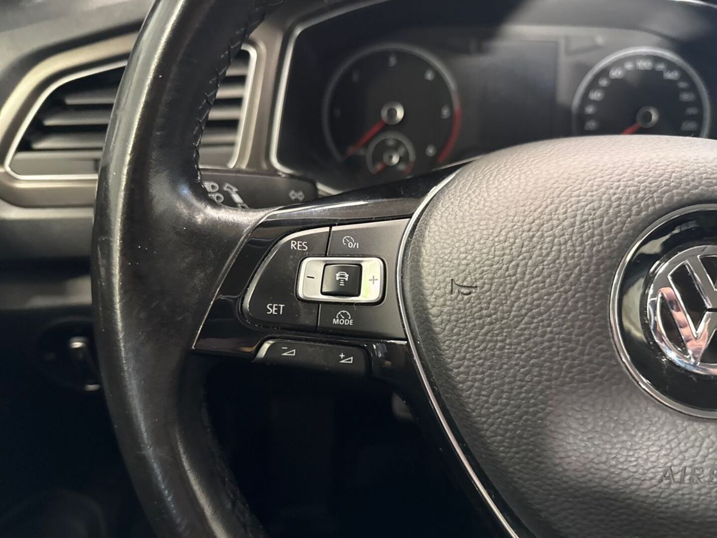 VOLKSWAGEN T-Roc 21