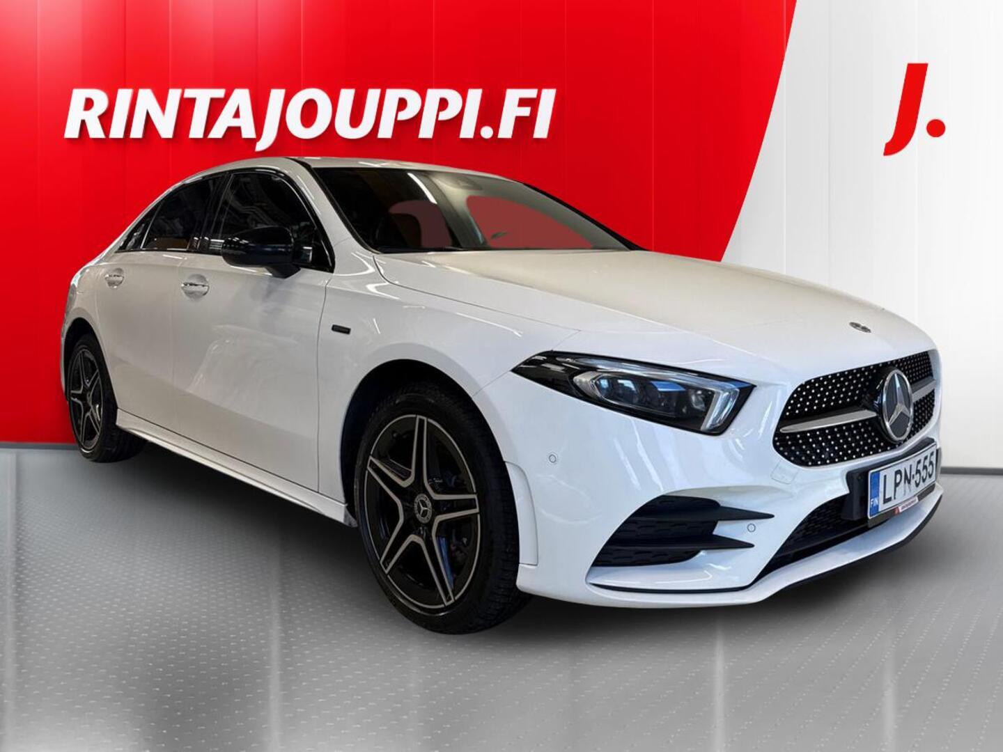 MERCEDES-BENZ A 2021