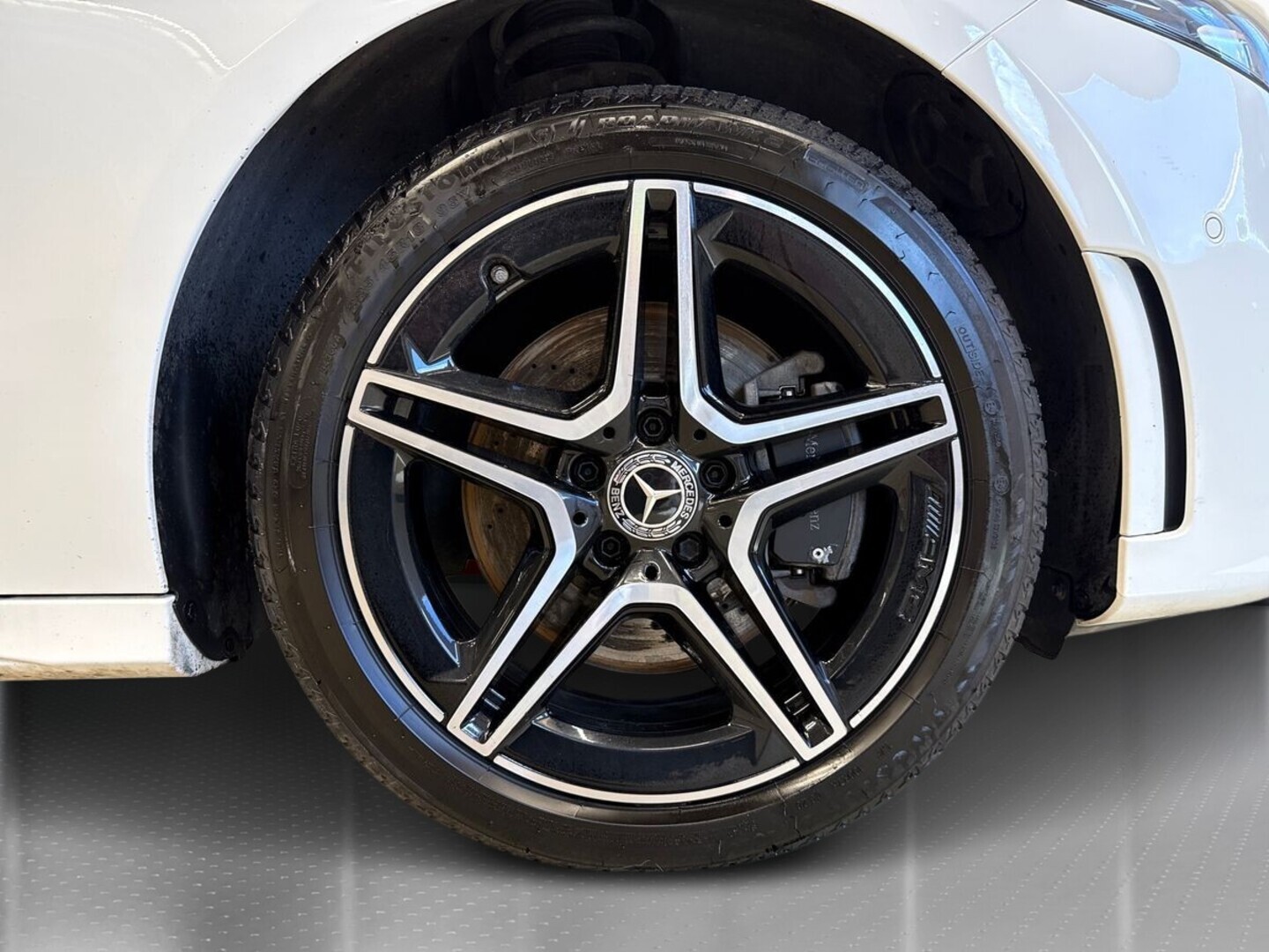 MERCEDES-BENZ A 2021
