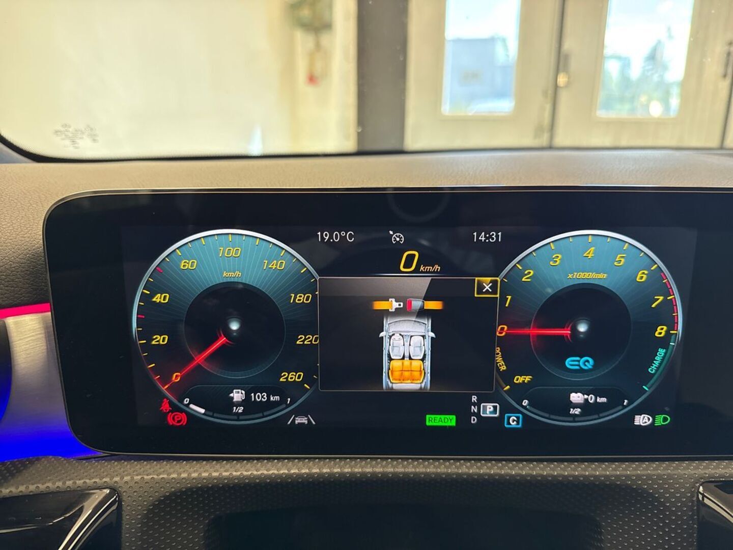 MERCEDES-BENZ A 2021