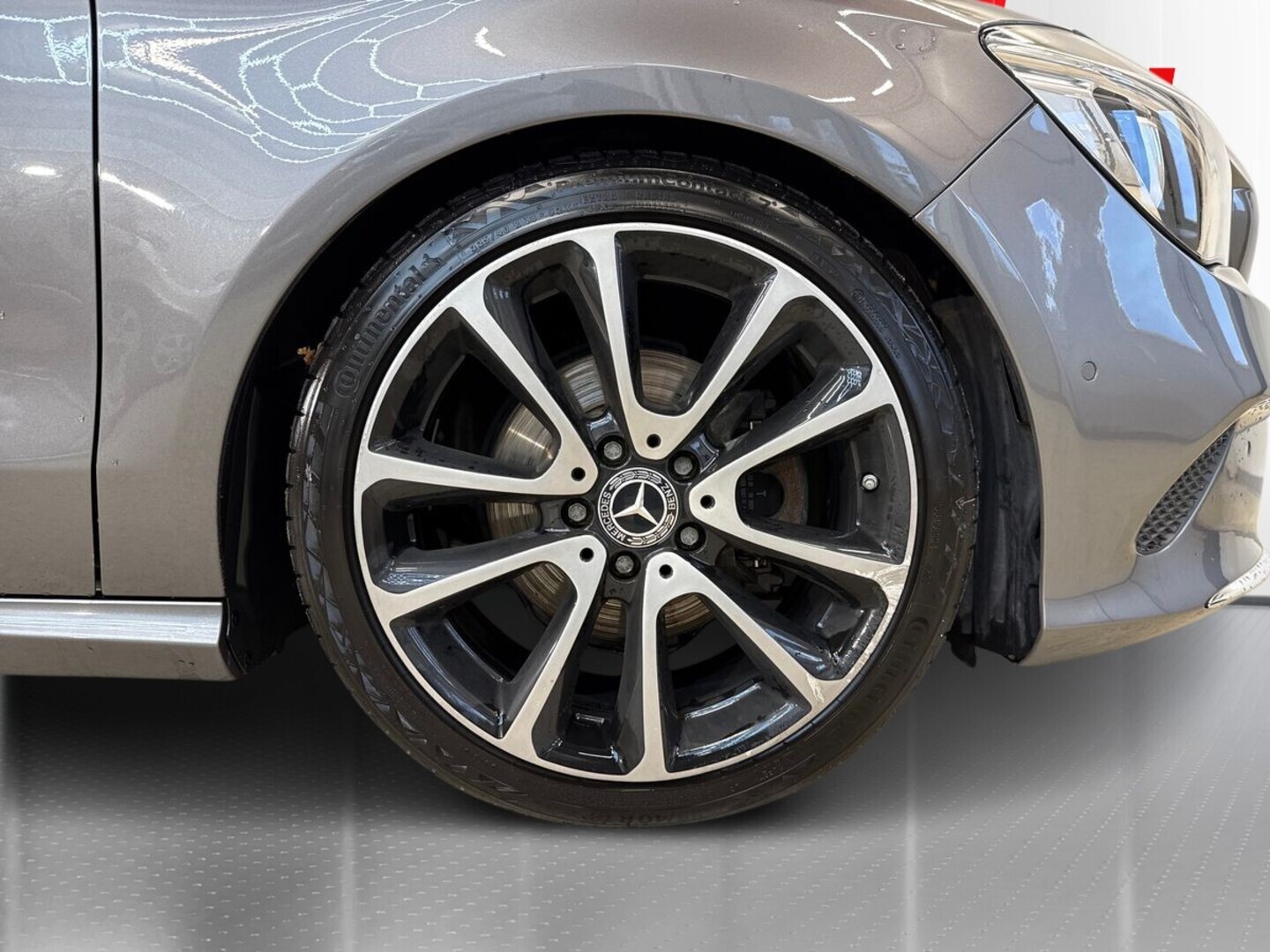 MERCEDES-BENZ CLA 10