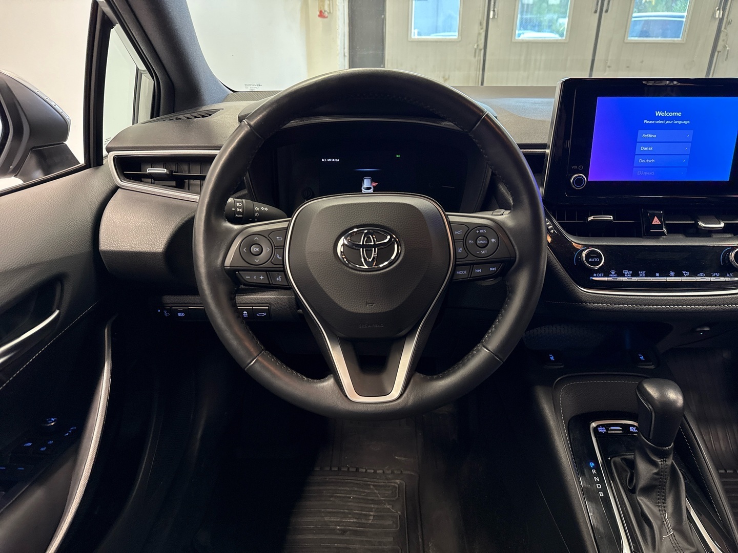 TOYOTA Corolla 2023