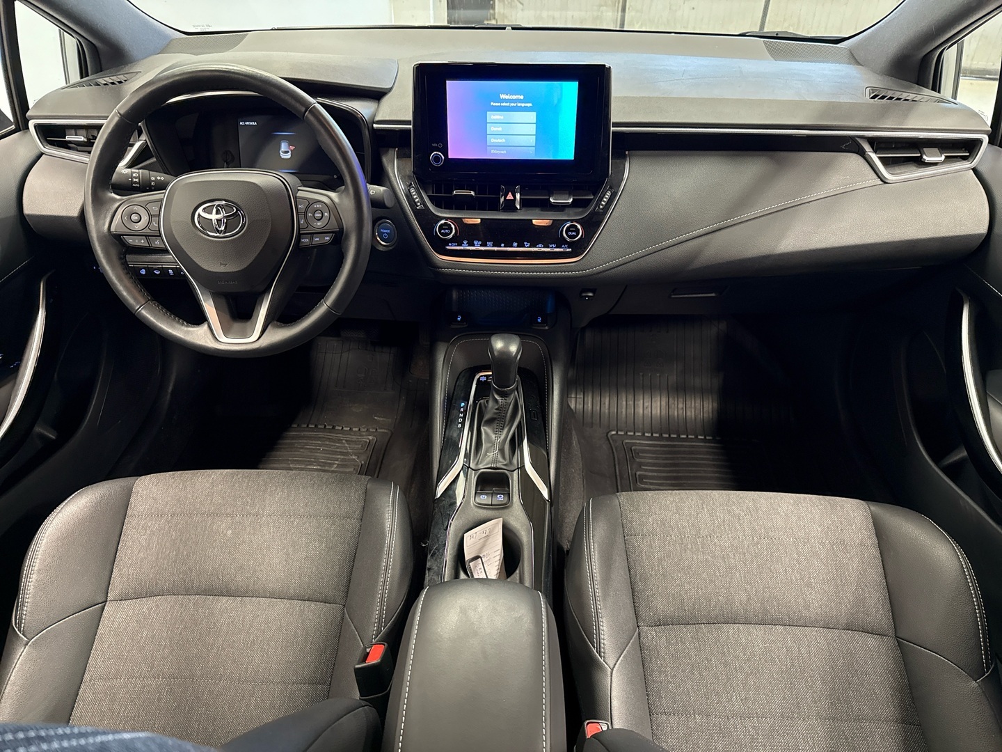 TOYOTA Corolla 2023