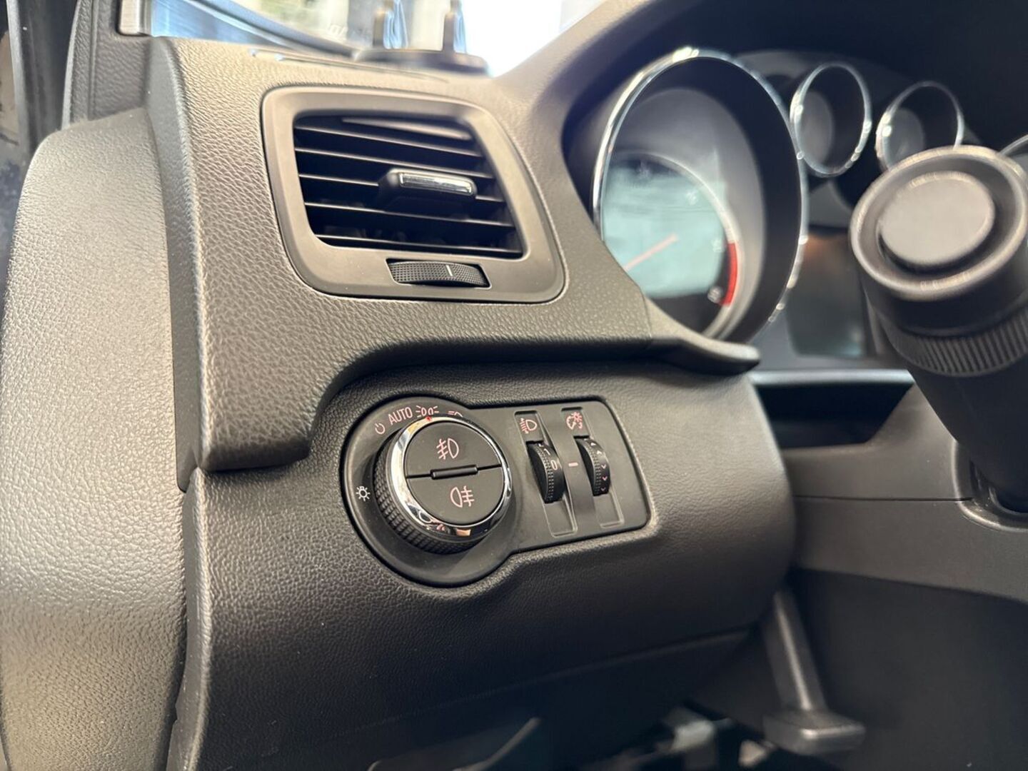 OPEL Insignia 21