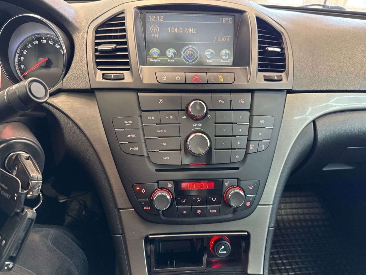 OPEL Insignia 26
